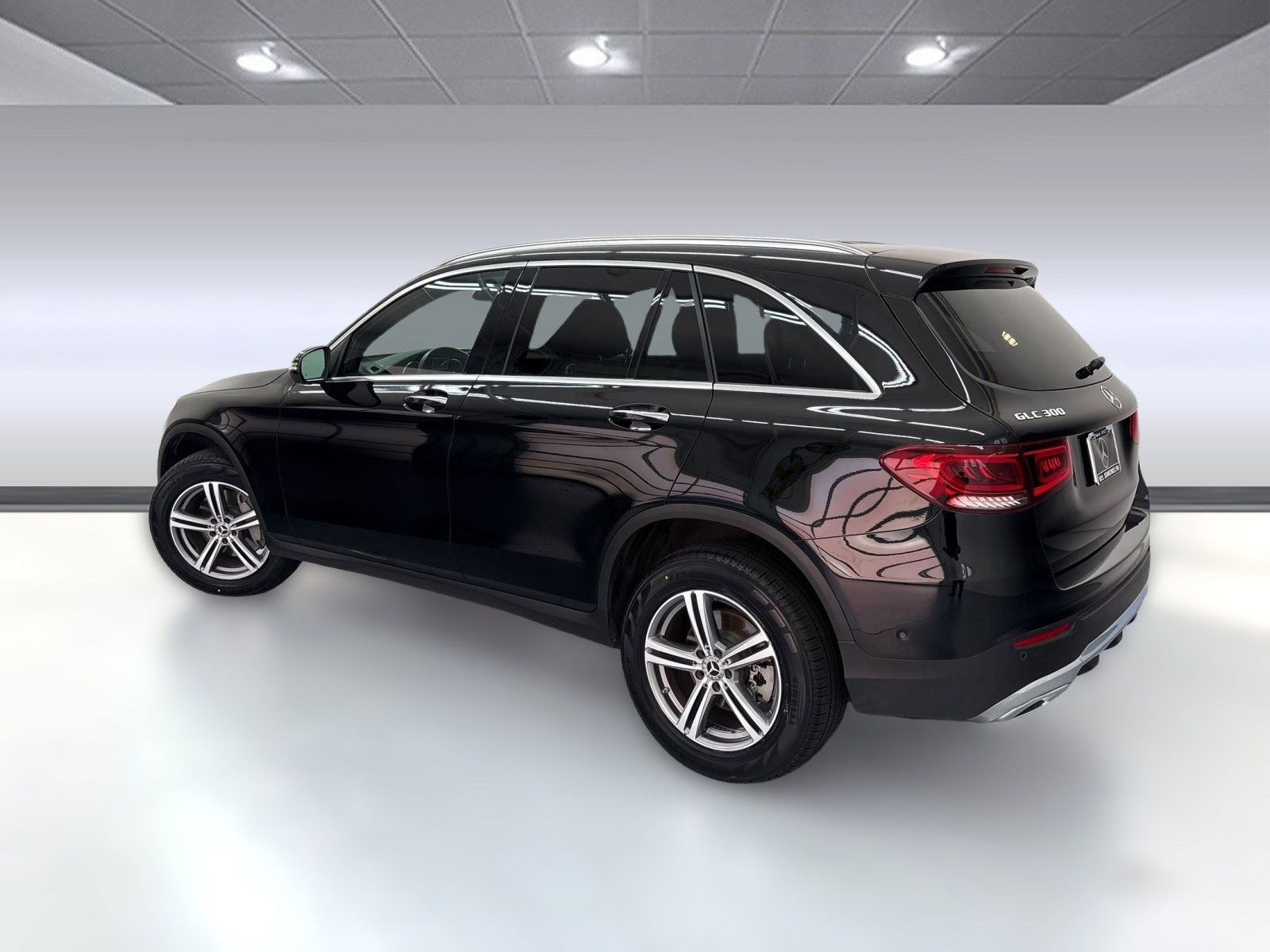 2022 Mercedes Benz GLC 300 4MATIC photo 2