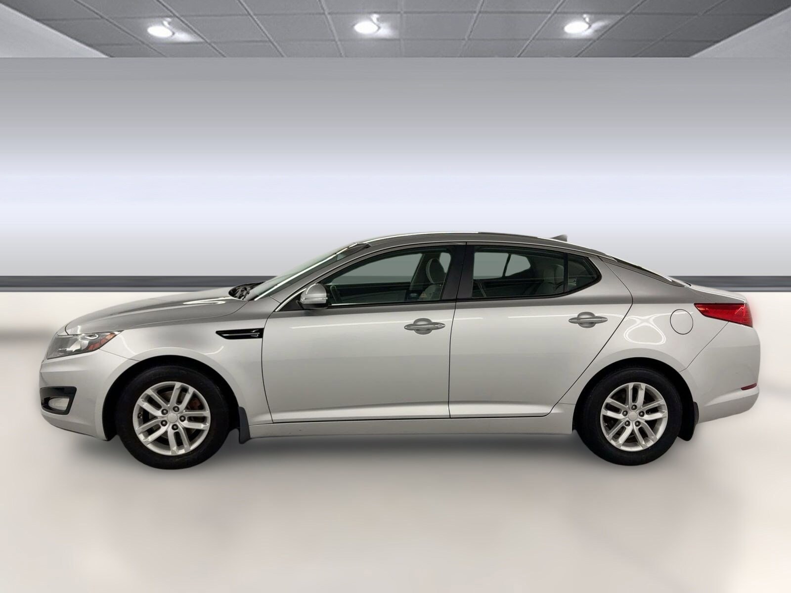 2013 Kia Optima LX photo 2