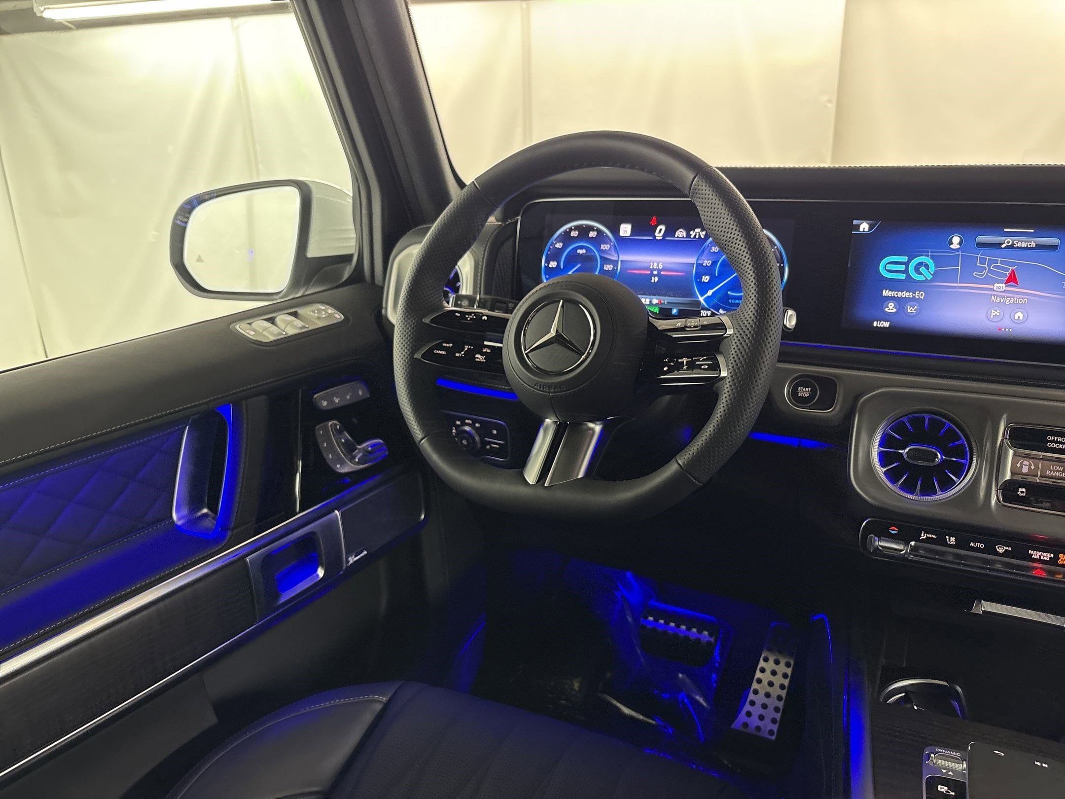 2025 Mercedes-Benz G-Class G580 - Photo 27