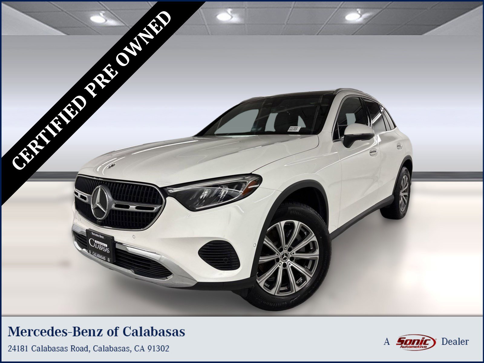 2026 Mercedes-Benz GLC GLC 300's photo