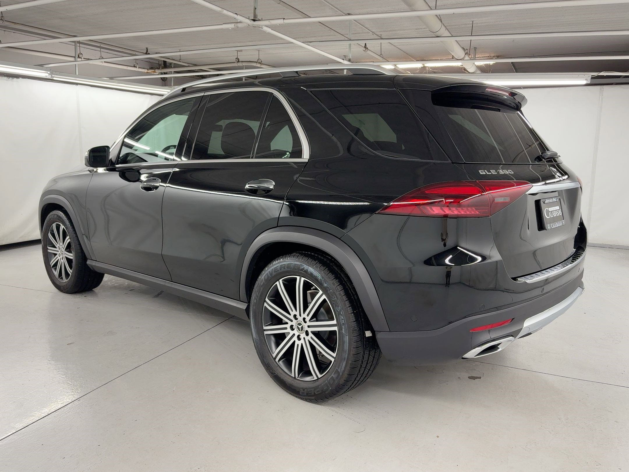 2025 Mercedes Benz GLE 350 4MATIC photo 2