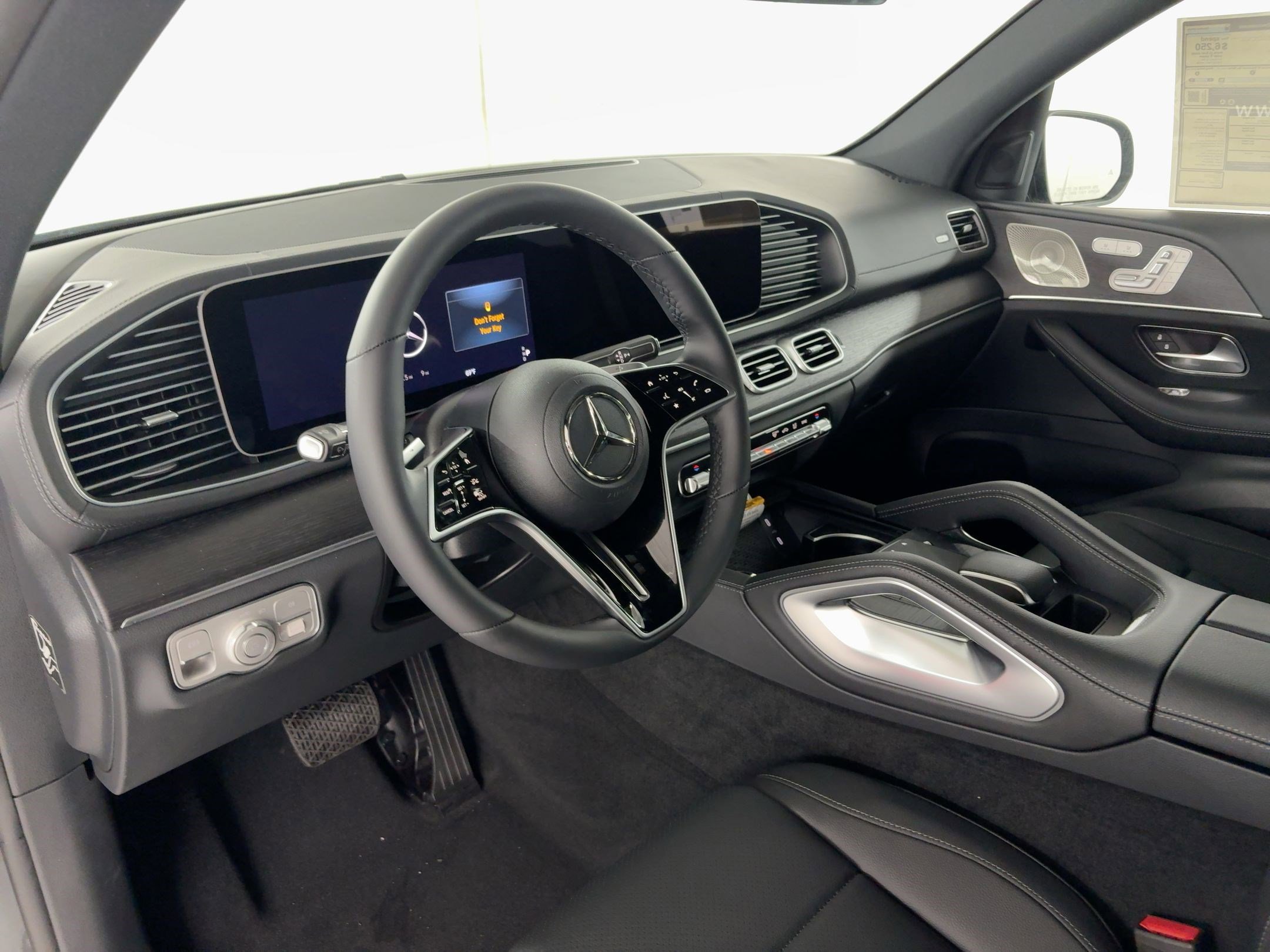 2026 Mercedes Benz GLE 450 4MATIC photo 4