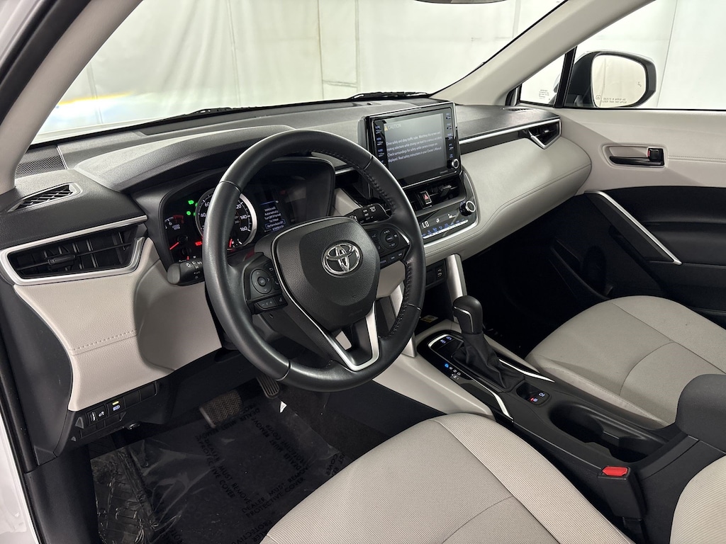 Used 2022 Toyota Corolla Cross LE SUV