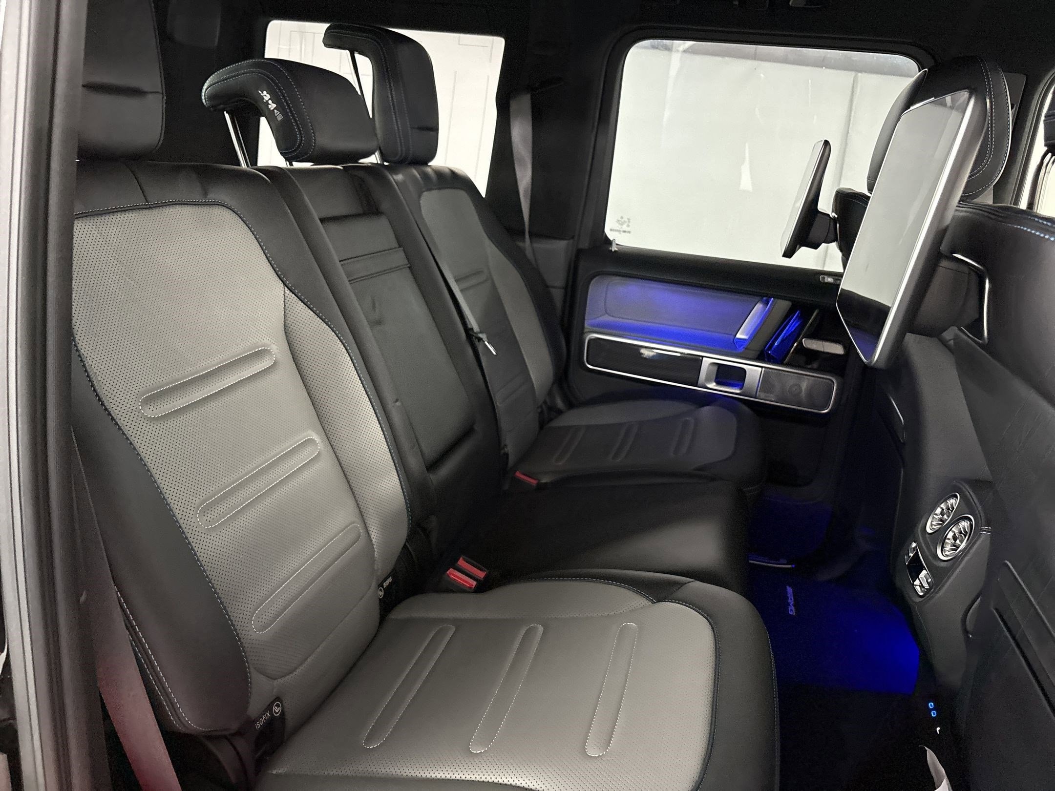 2025 Mercedes-Benz G-Class G580 - Photo 29