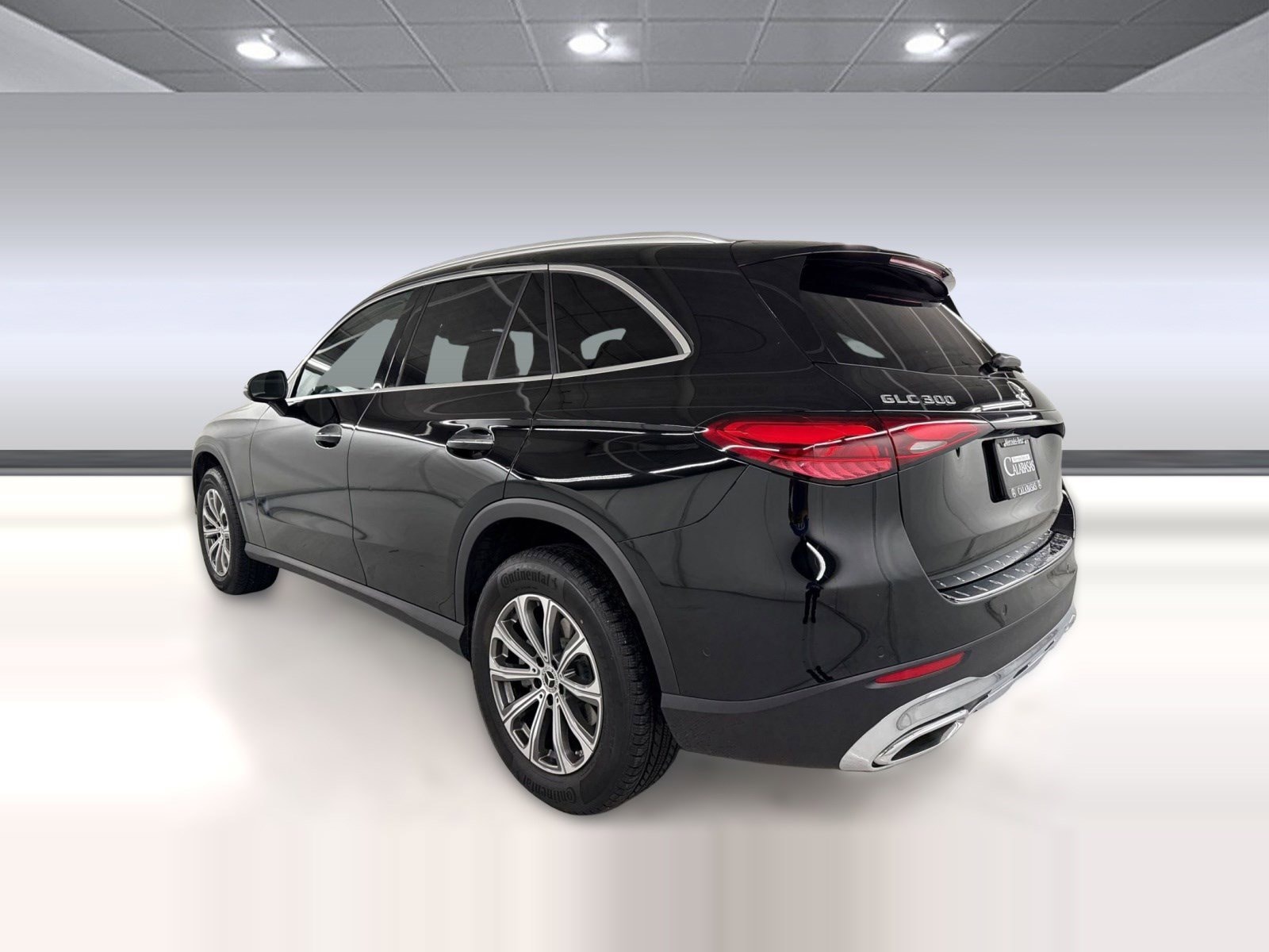 2026 Mercedes-Benz GLC 300 photo 2