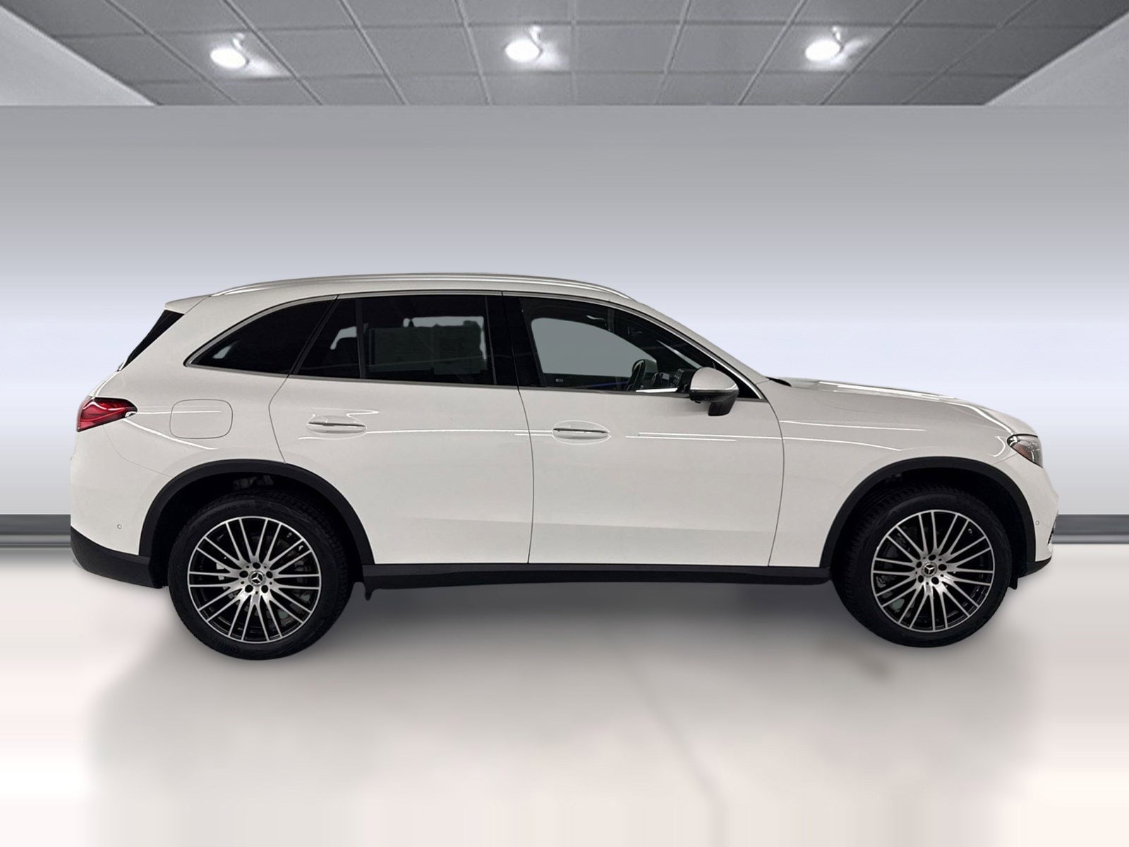 2023 Mercedes-Benz GLC 300 photo 3