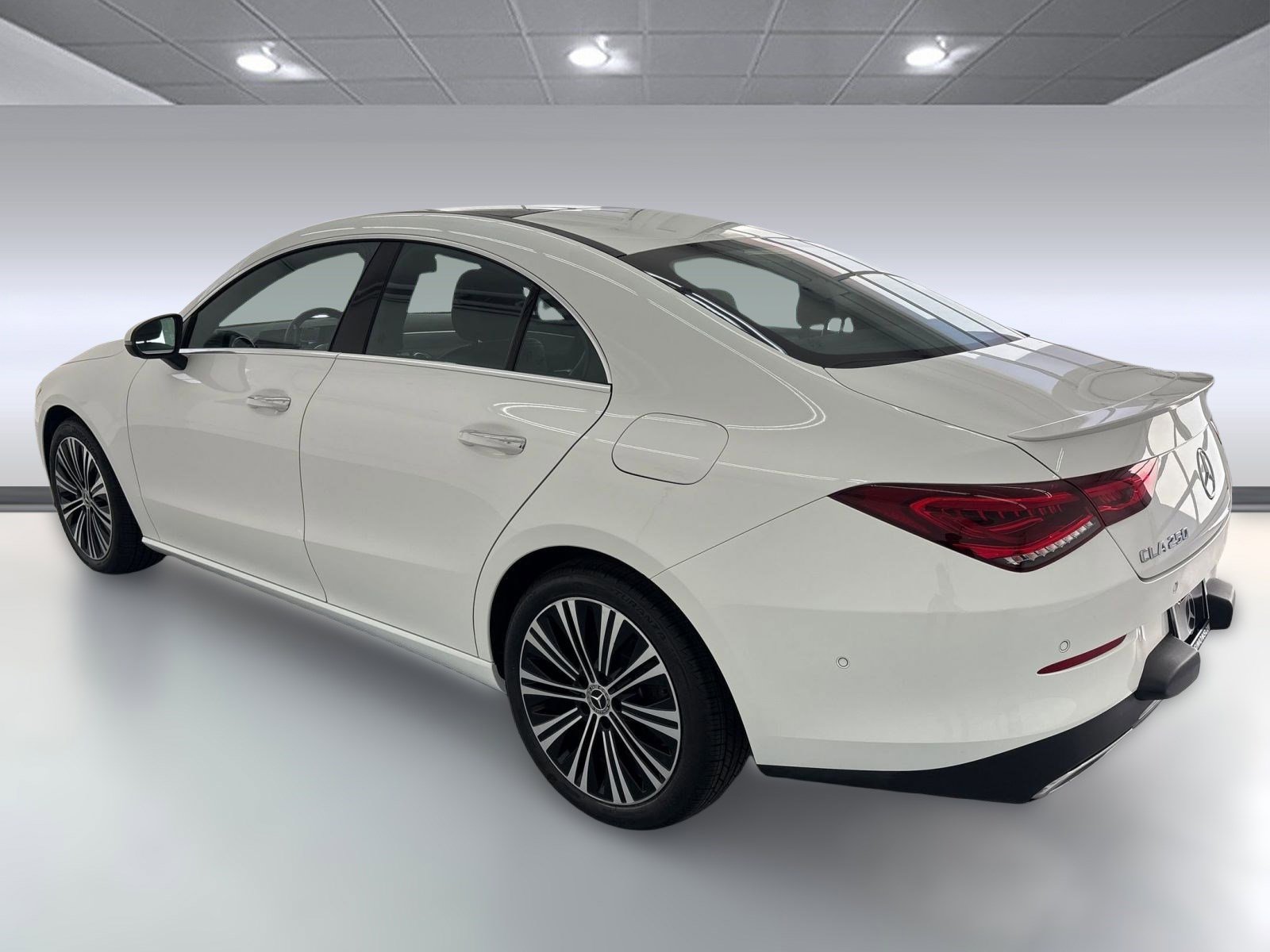 2022 Mercedes Benz CLA 250 photo 3
