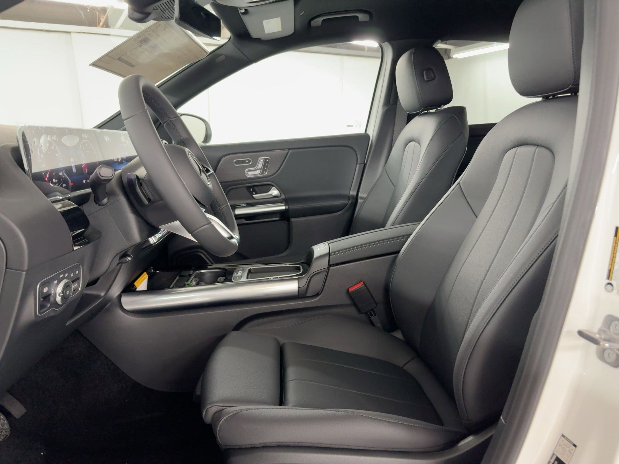 2026 Mercedes-Benz GLA 250 photo 4
