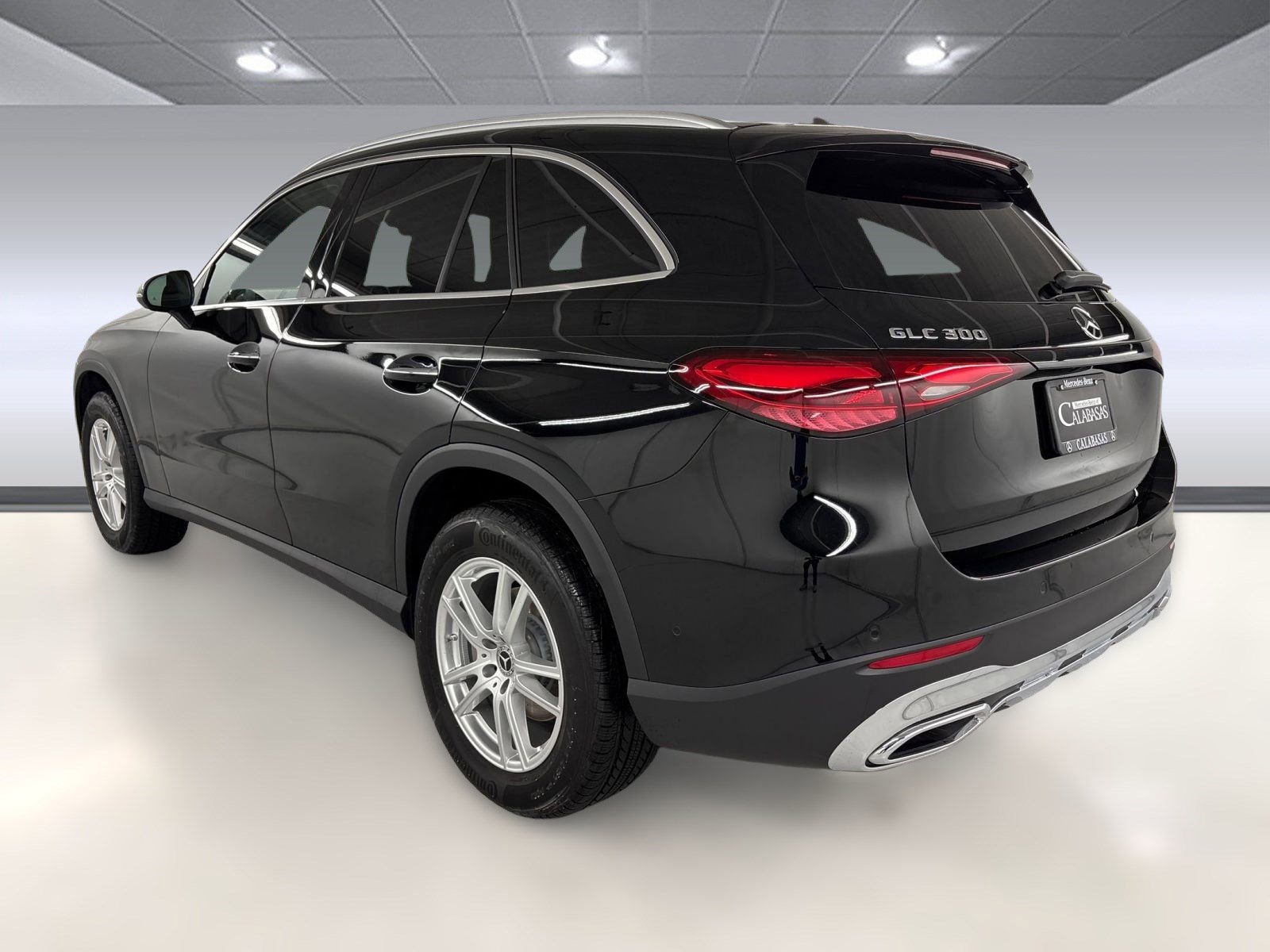 2024 Mercedes Benz GLC 300 photo 2