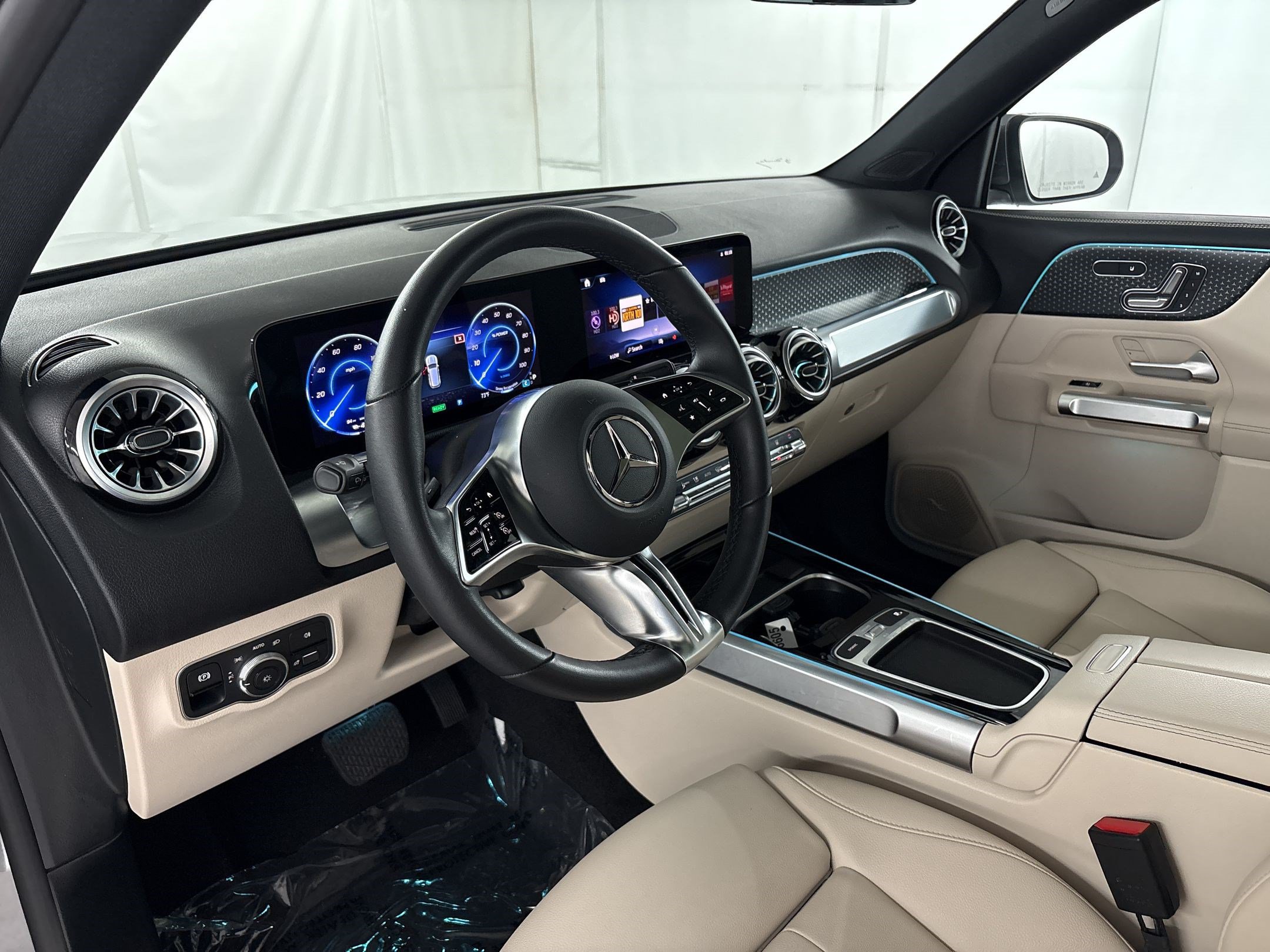 EQB 300 4MATIC SUV