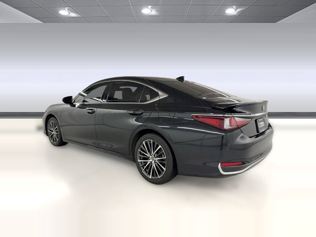 Used 2023 Lexus ES 300h Sedan