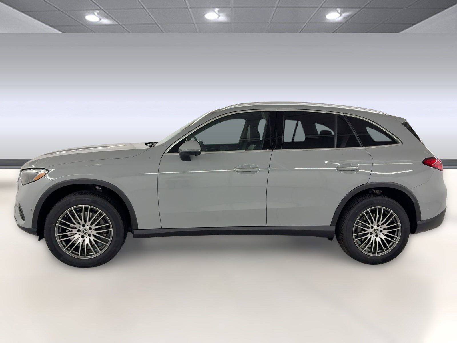 2026 Mercedes Benz GLC 300 photo 2