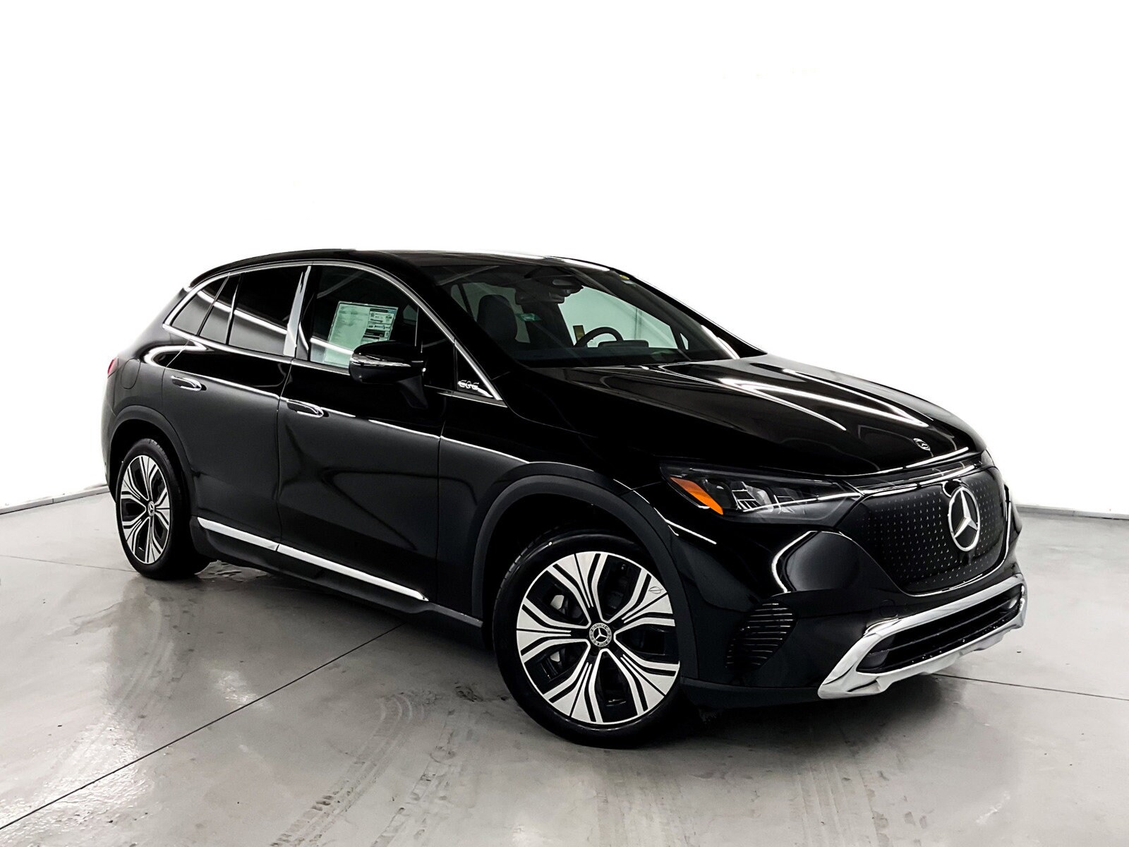 2025 Mercedes Benz EQE SUV 350 photo 2