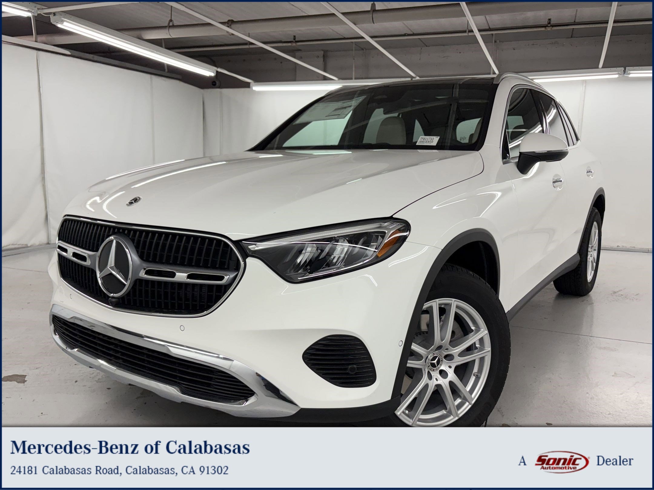2026 Mercedes-Benz GLC GLC 300's photo