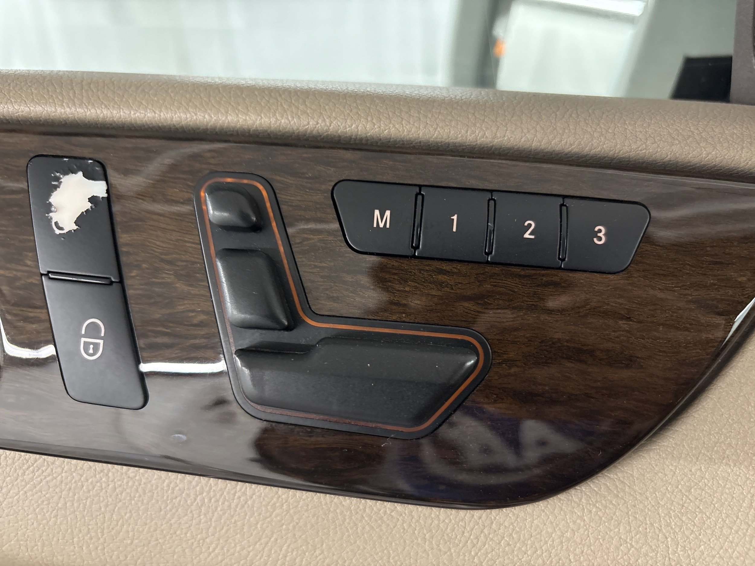 Used 2013 Mercedes-Benz M-Class ML350 with VIN 4JGDA5JBXDA144484 for sale in Calabasas, CA