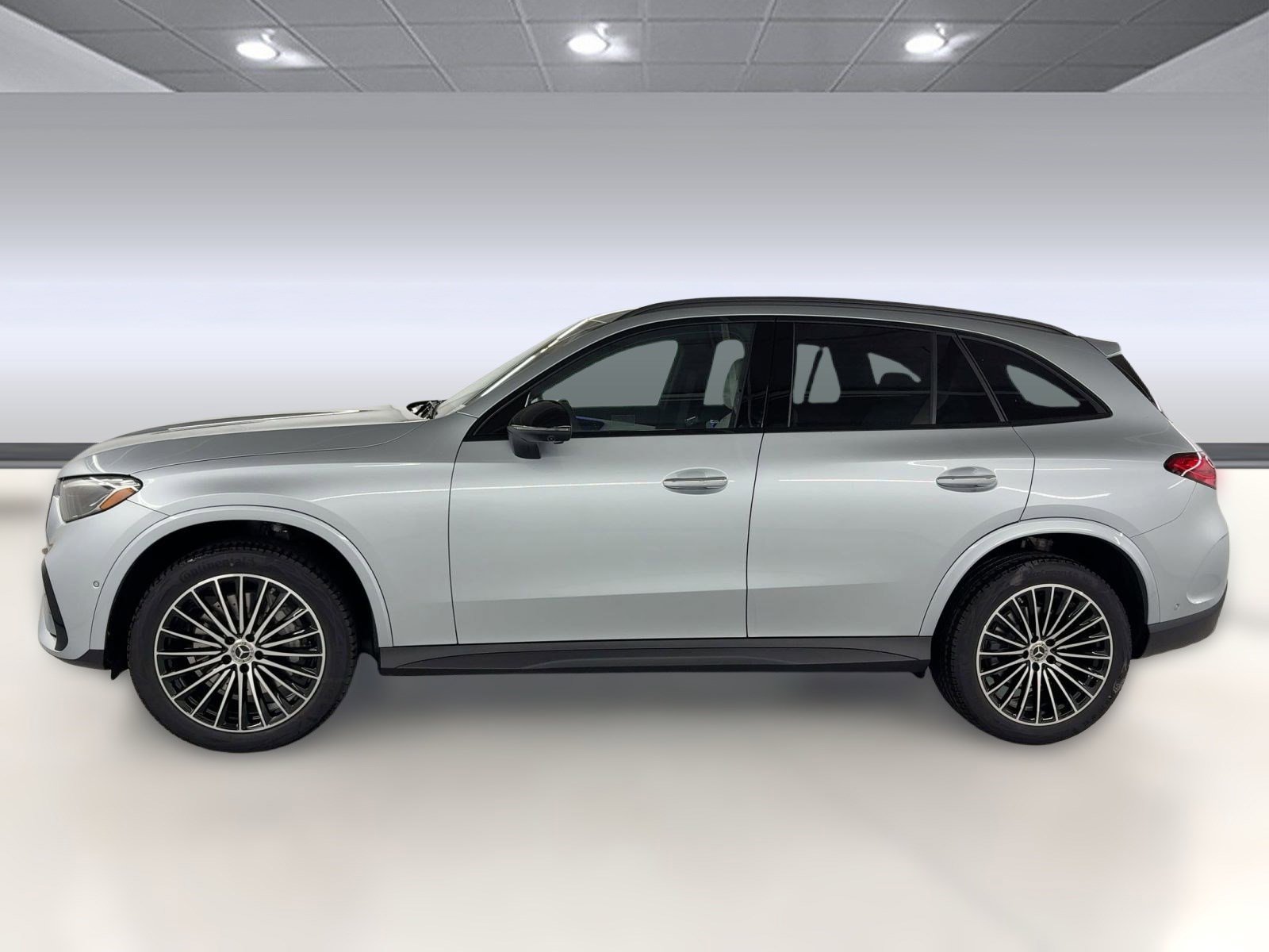 2026 Mercedes Benz GLC 300 photo 2