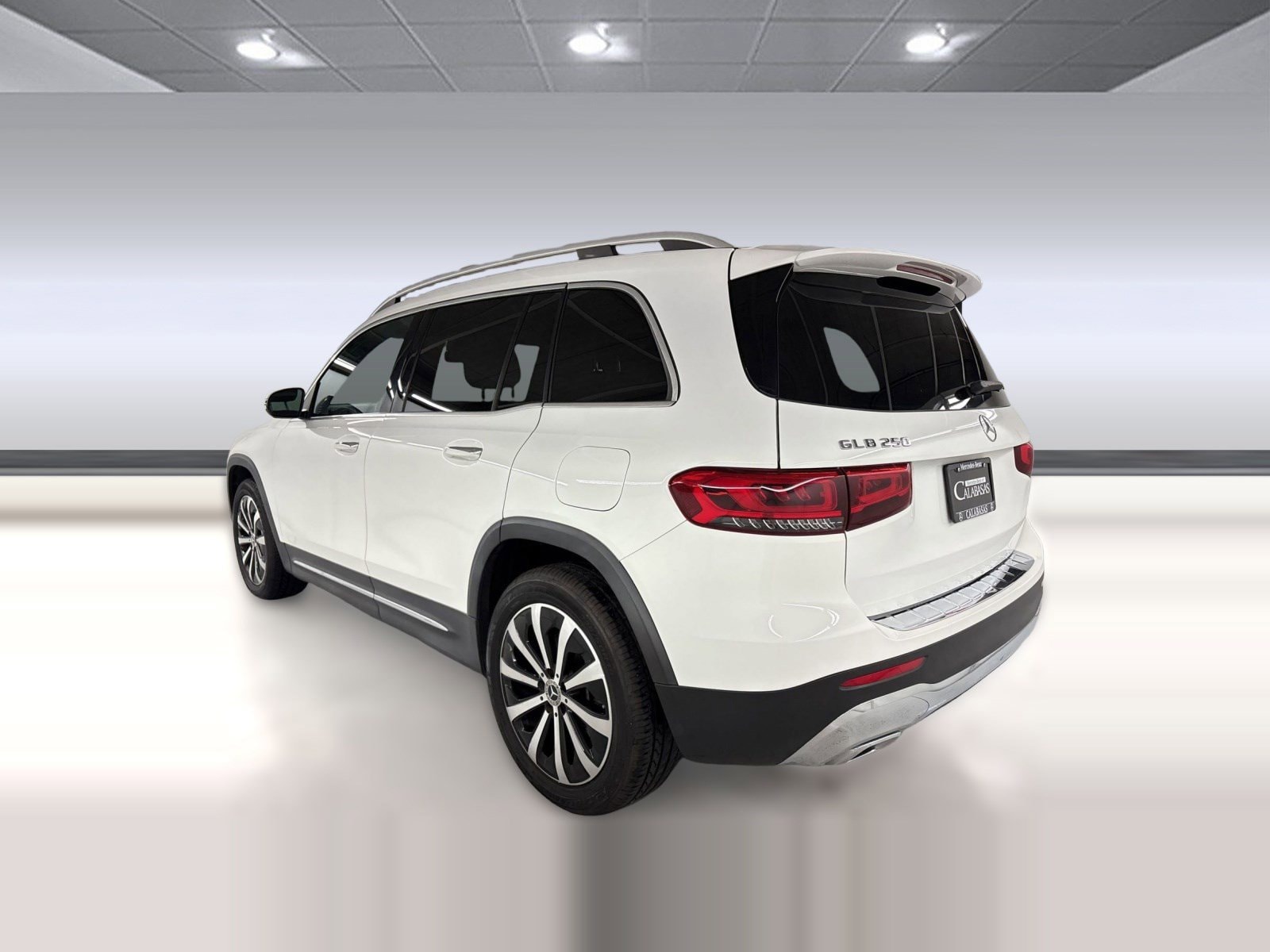 2022 Mercedes-Benz GLB 250 photo 2