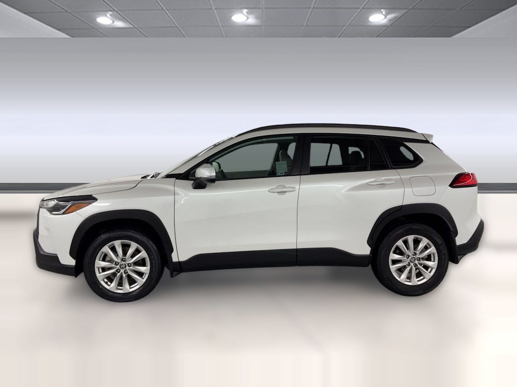 Used 2022 Toyota Corolla Cross LE SUV
