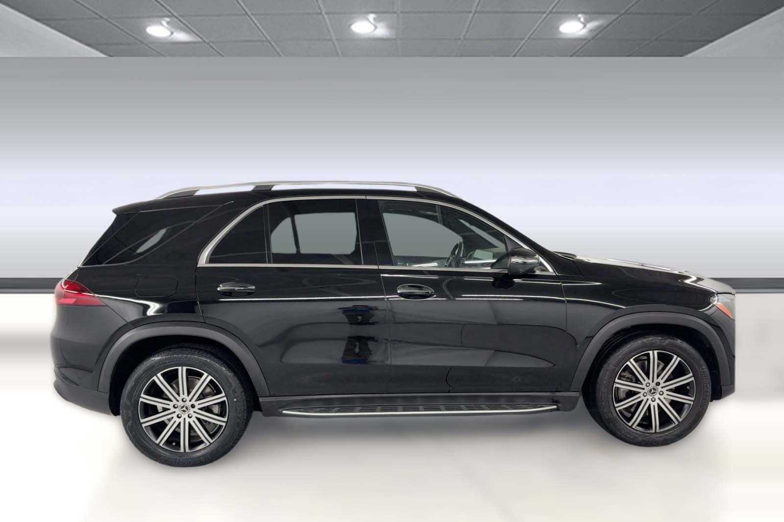 2025 Mercedes-Benz GLE 450e 4MATIC photo 3