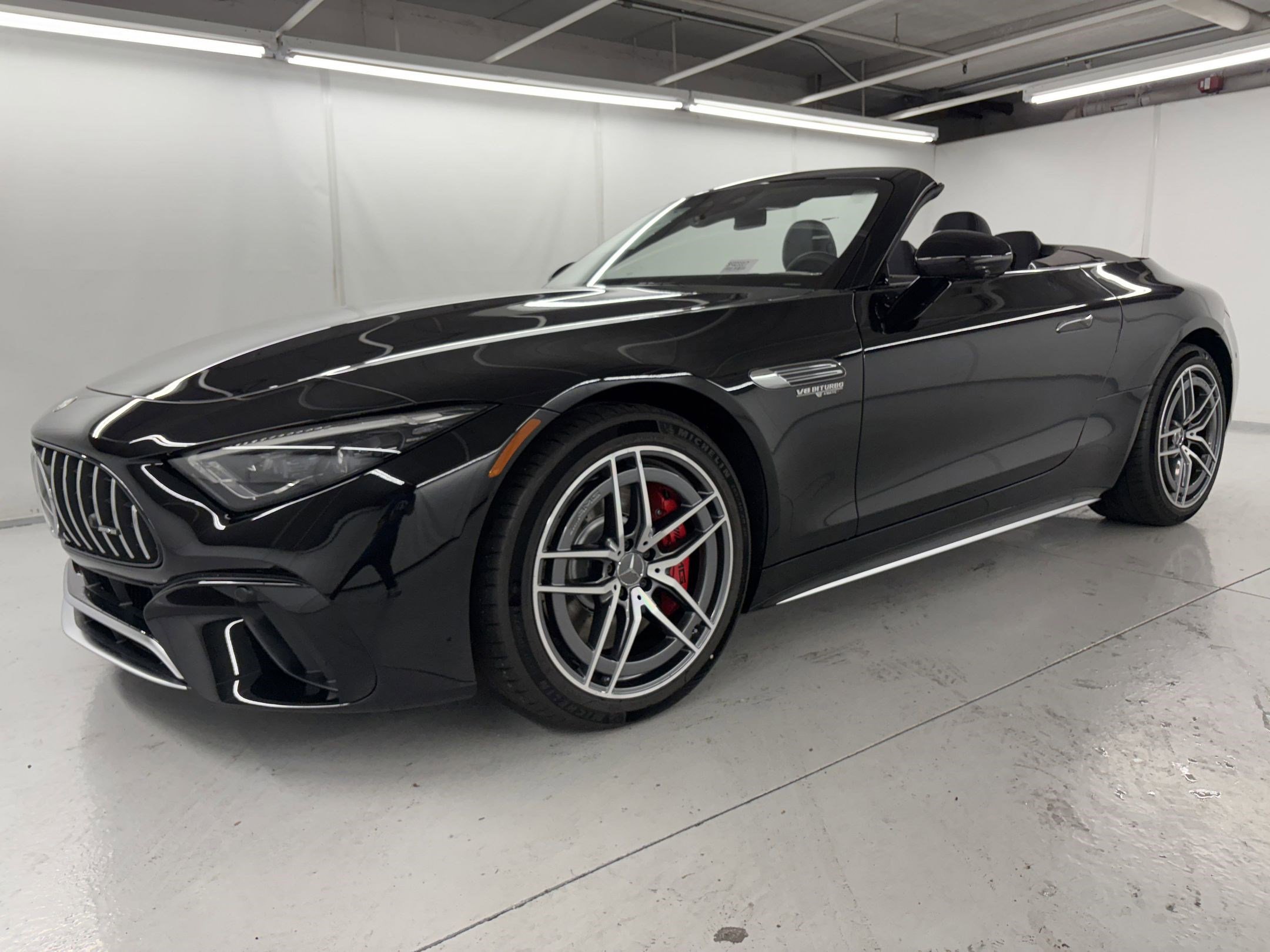 2025 Mercedes Benz SL AMG 55 photo 2