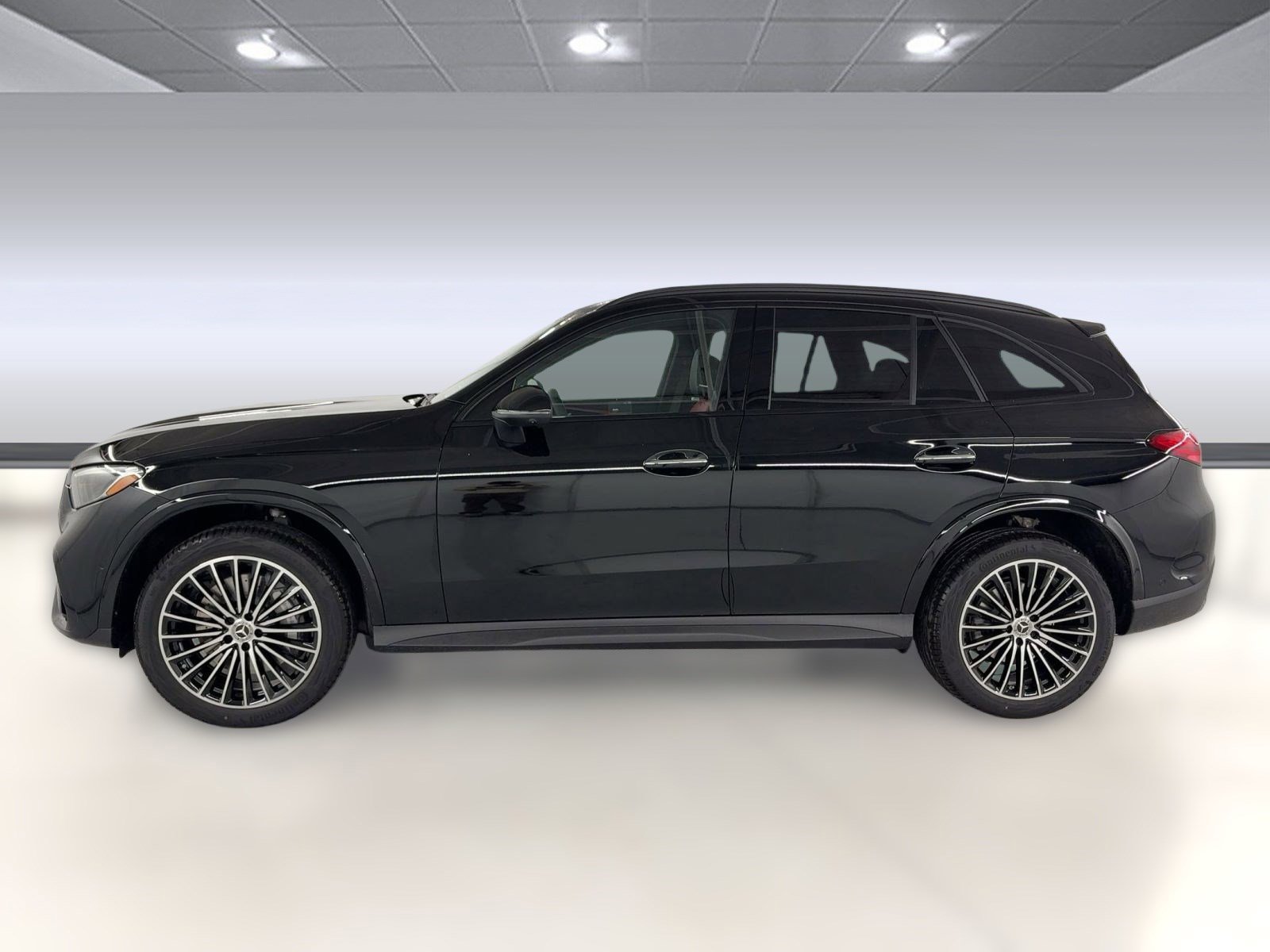 2026 Mercedes Benz GLC 300 photo 2