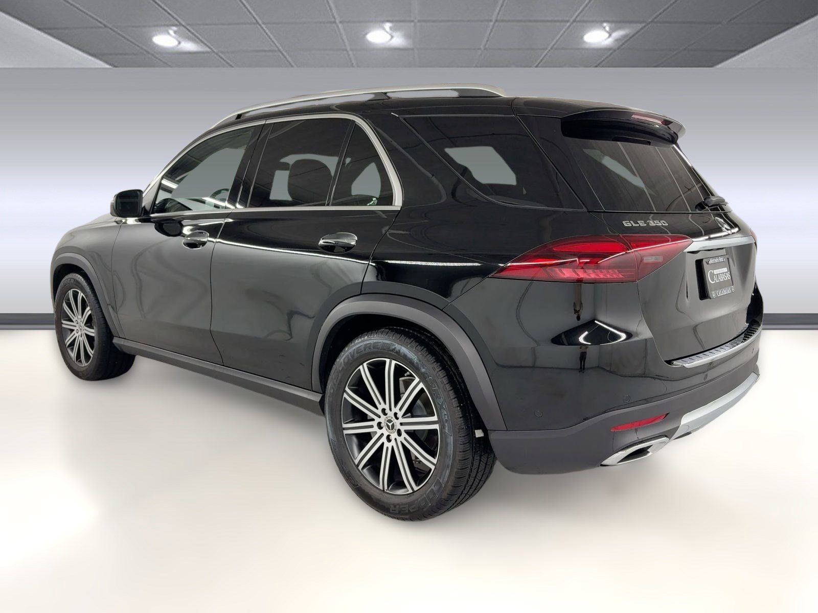 2025 Mercedes Benz GLE 350 4MATIC photo 2