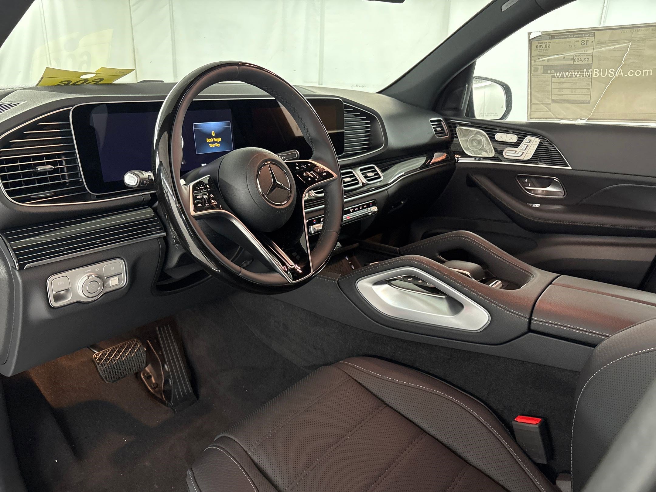 2026 Mercedes Benz GLE 580 4MATIC photo 4