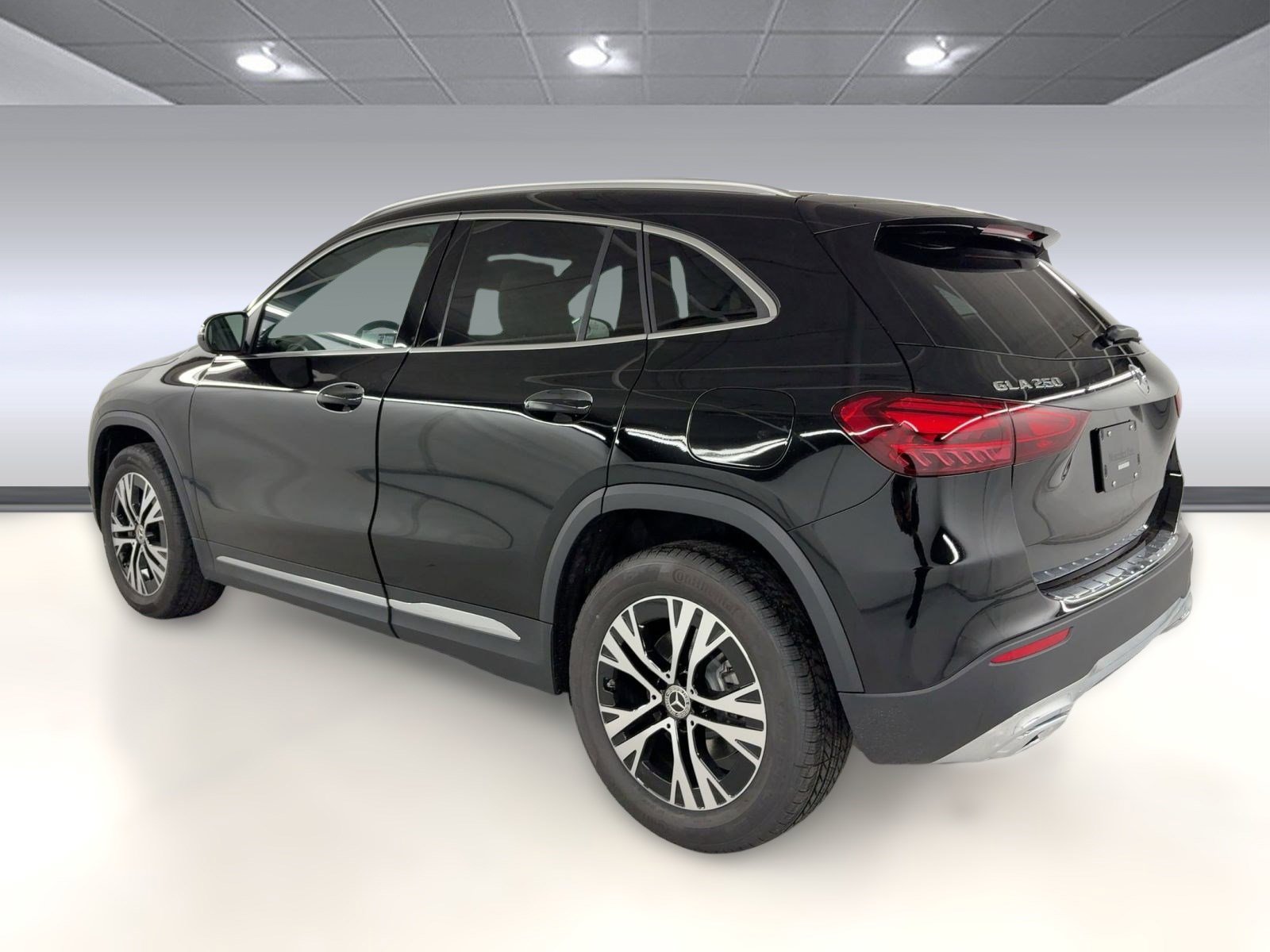 2026 Mercedes Benz GLA 250 photo 3