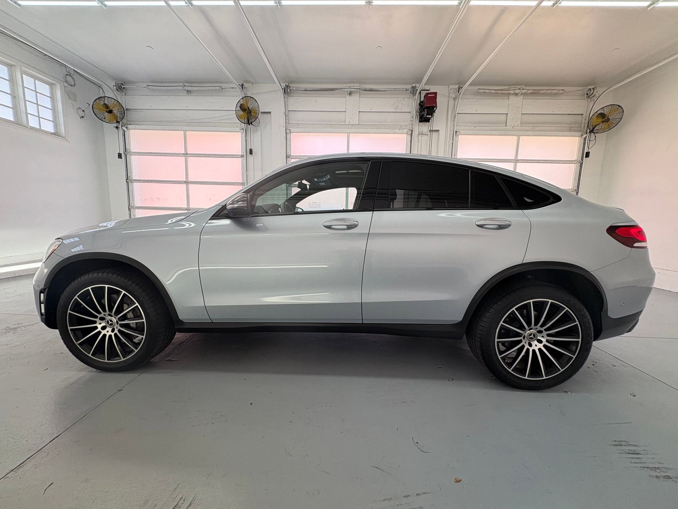2023 Mercedes Benz GLC 300 4MATIC Coupe photo 2