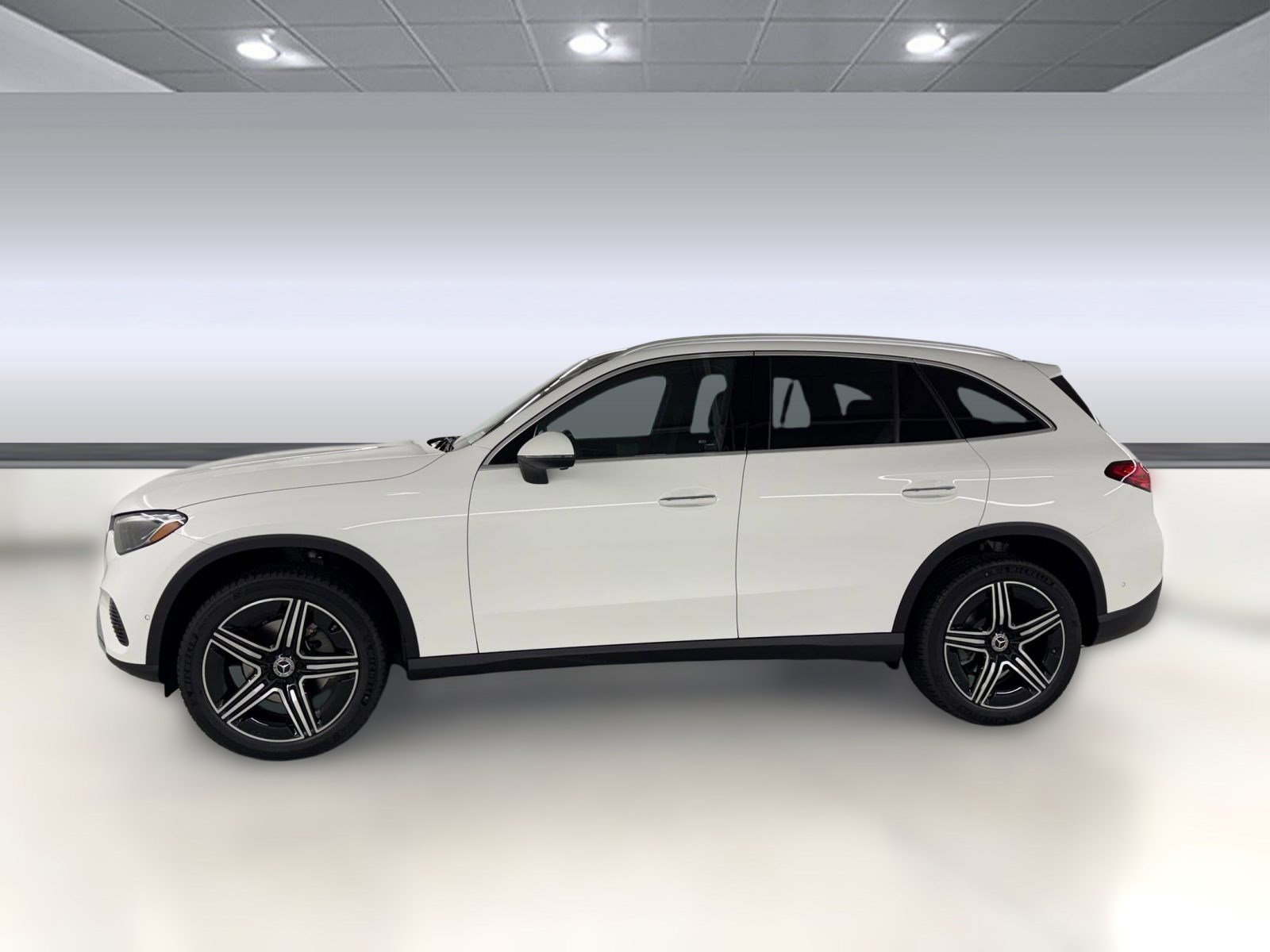 2026 Mercedes Benz GLC 300 photo 2