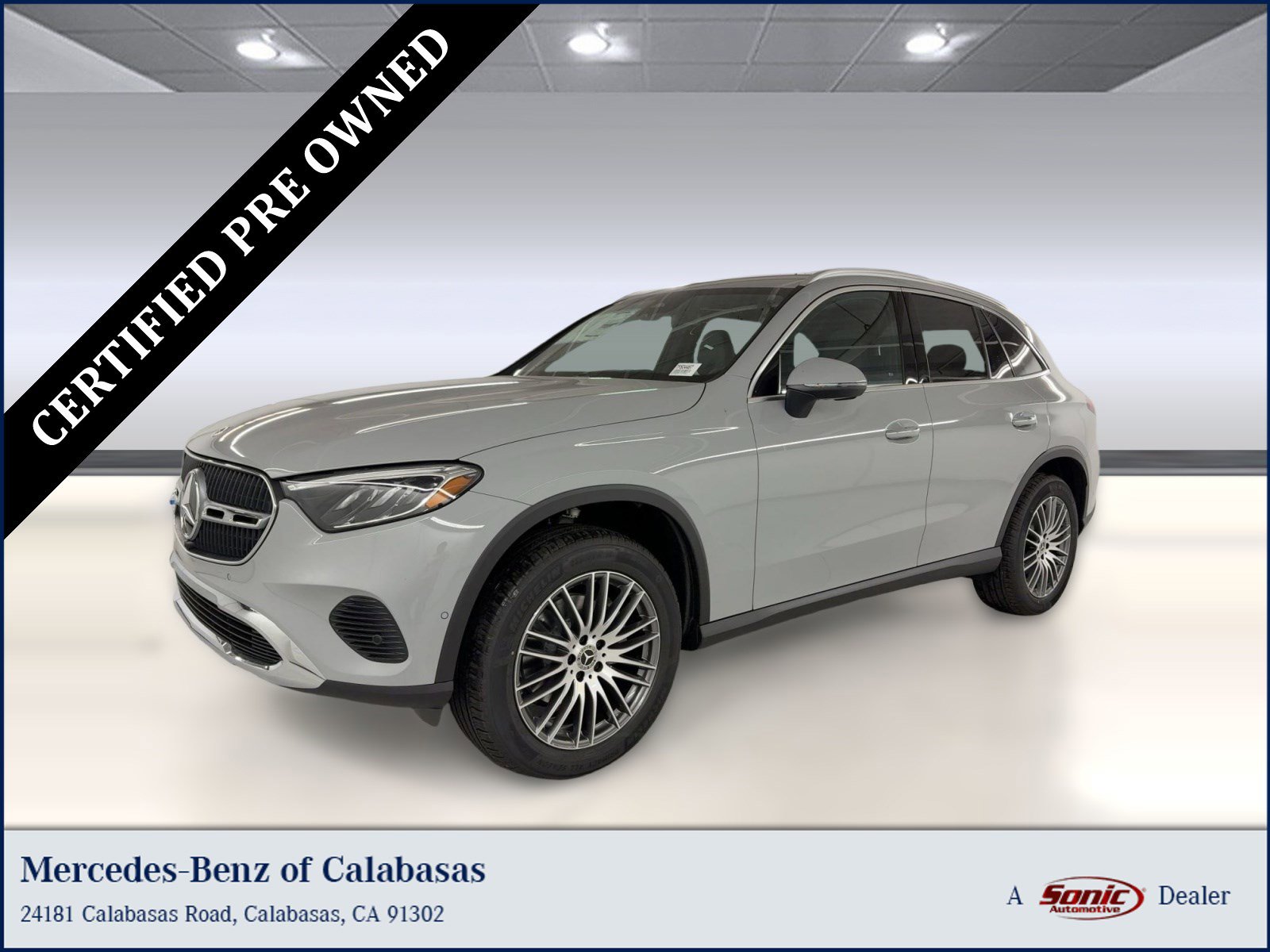 2026 Mercedes-Benz GLC GLC 300's photo