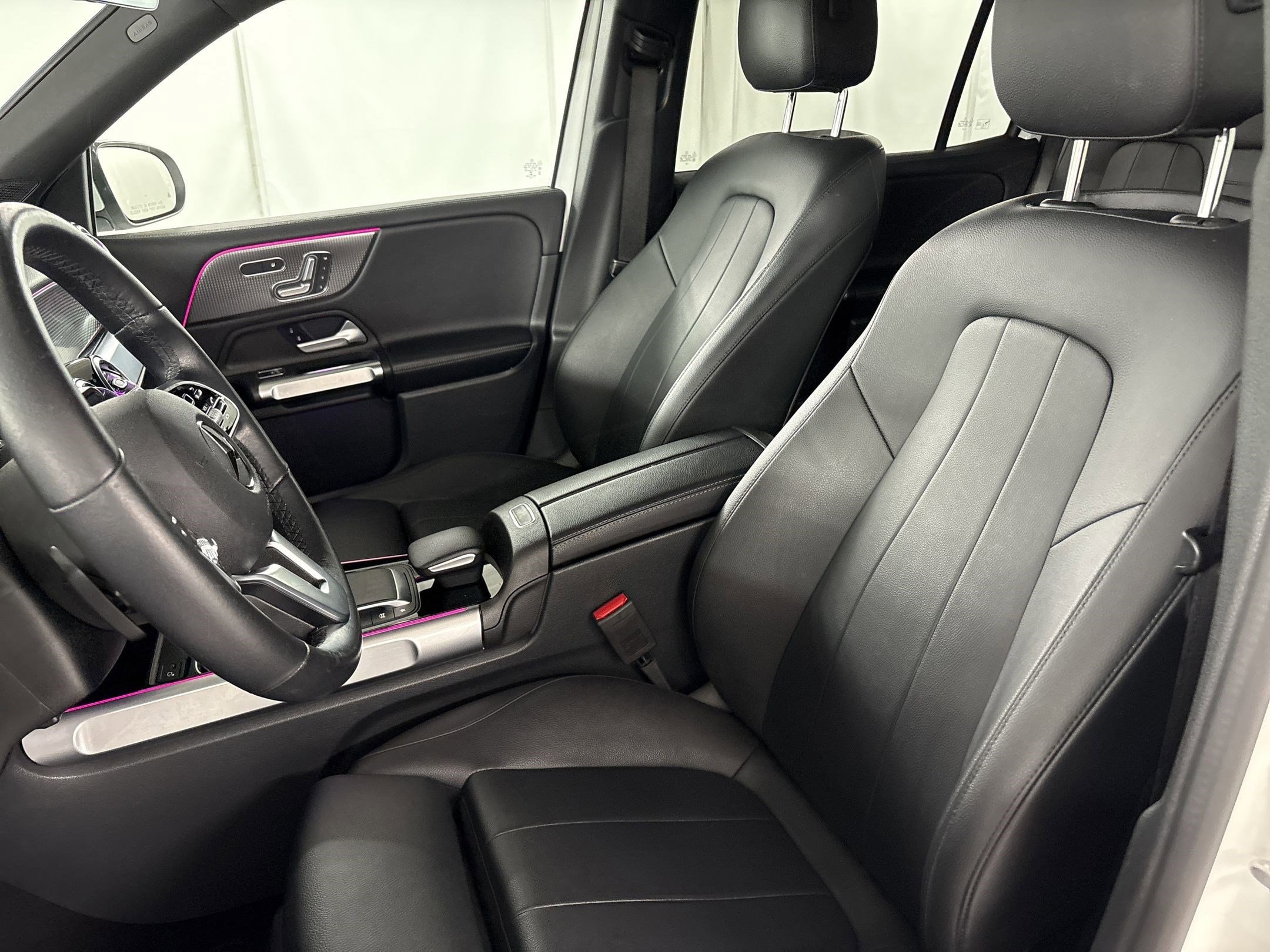 2022 Mercedes-Benz GLB 250 photo 4