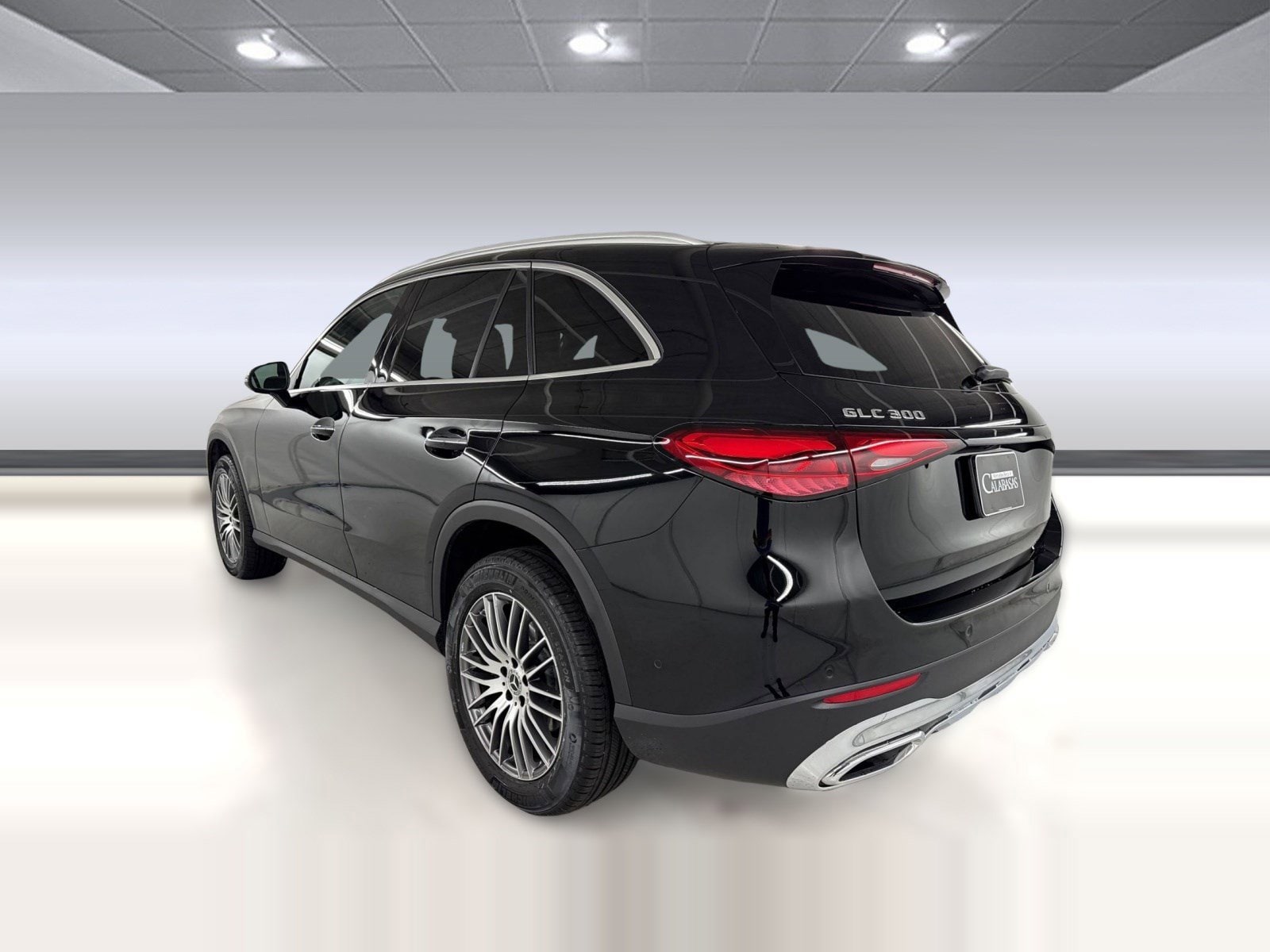 2026 Mercedes-Benz GLC 300 photo 2