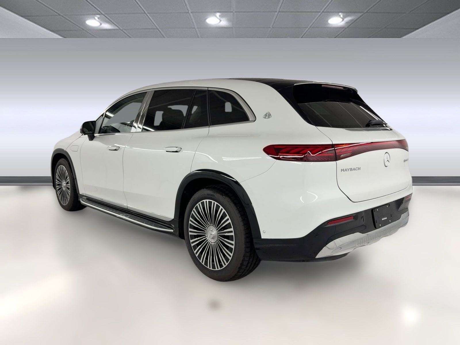 2025 Mercedes Benz EQS SUV Maybach 680 4MATIC photo 2