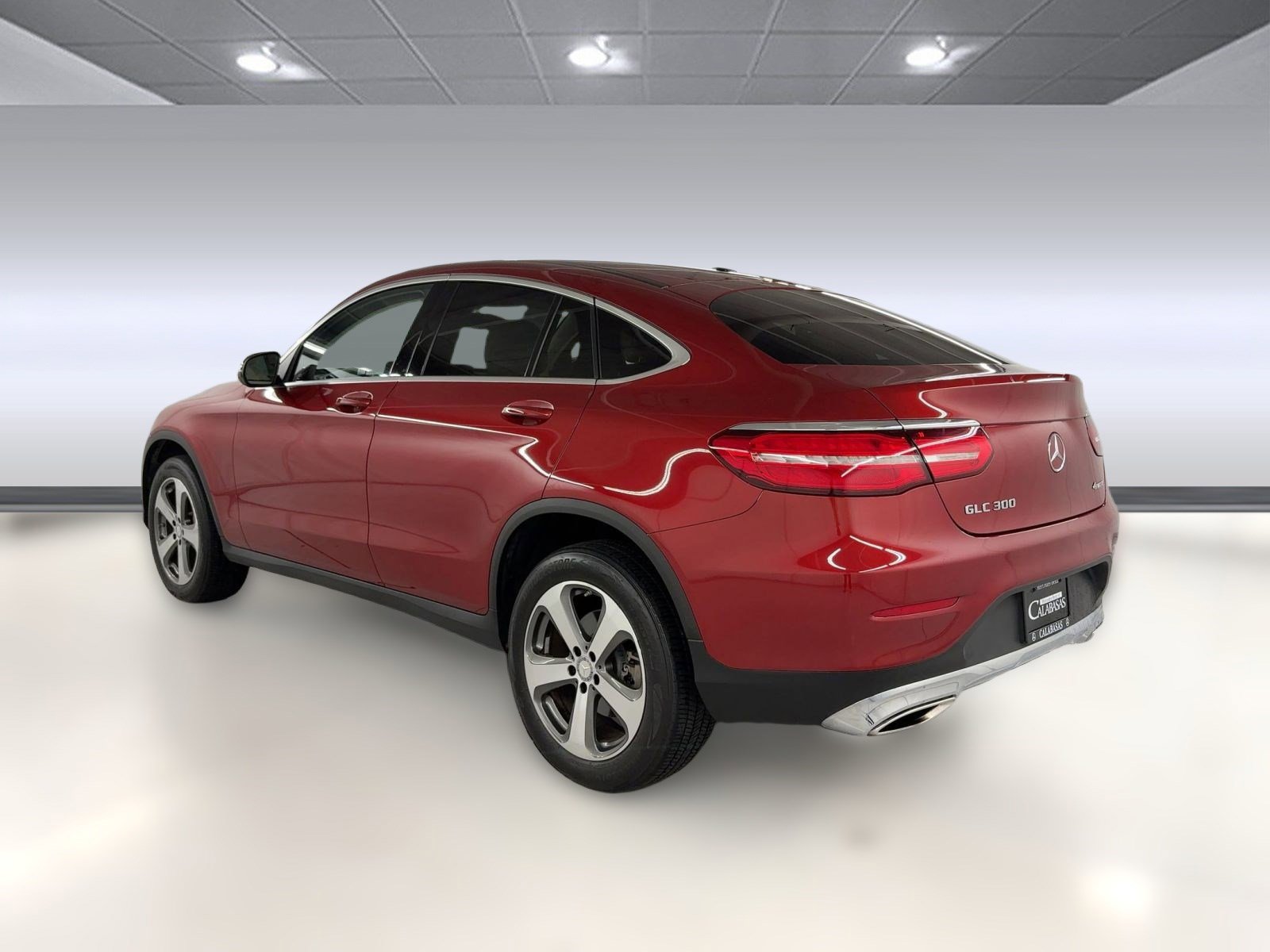 2017 Mercedes Benz GLC 300 4MATIC photo 2