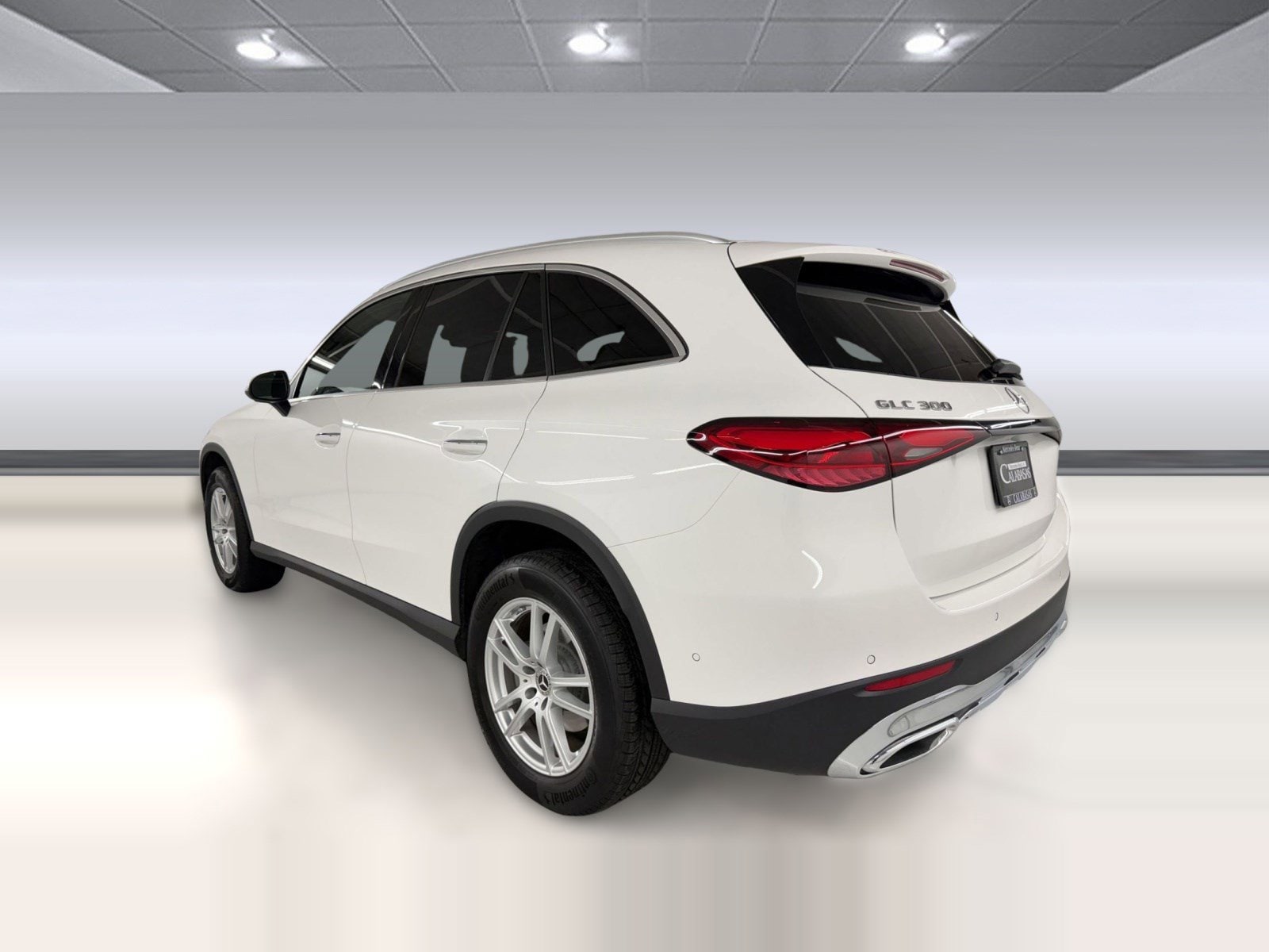 2026 Mercedes-Benz GLC 300 photo 2
