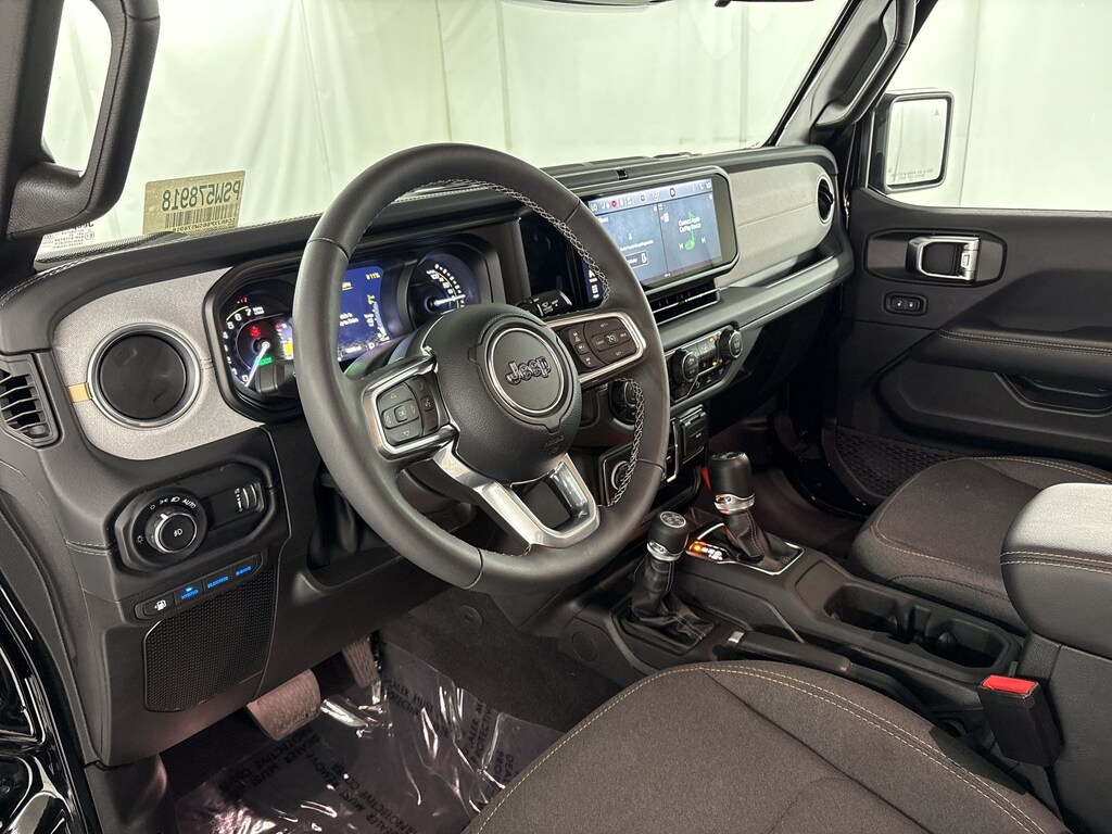 Used 2025 Jeep Wrangler 4xe Sahara SUV