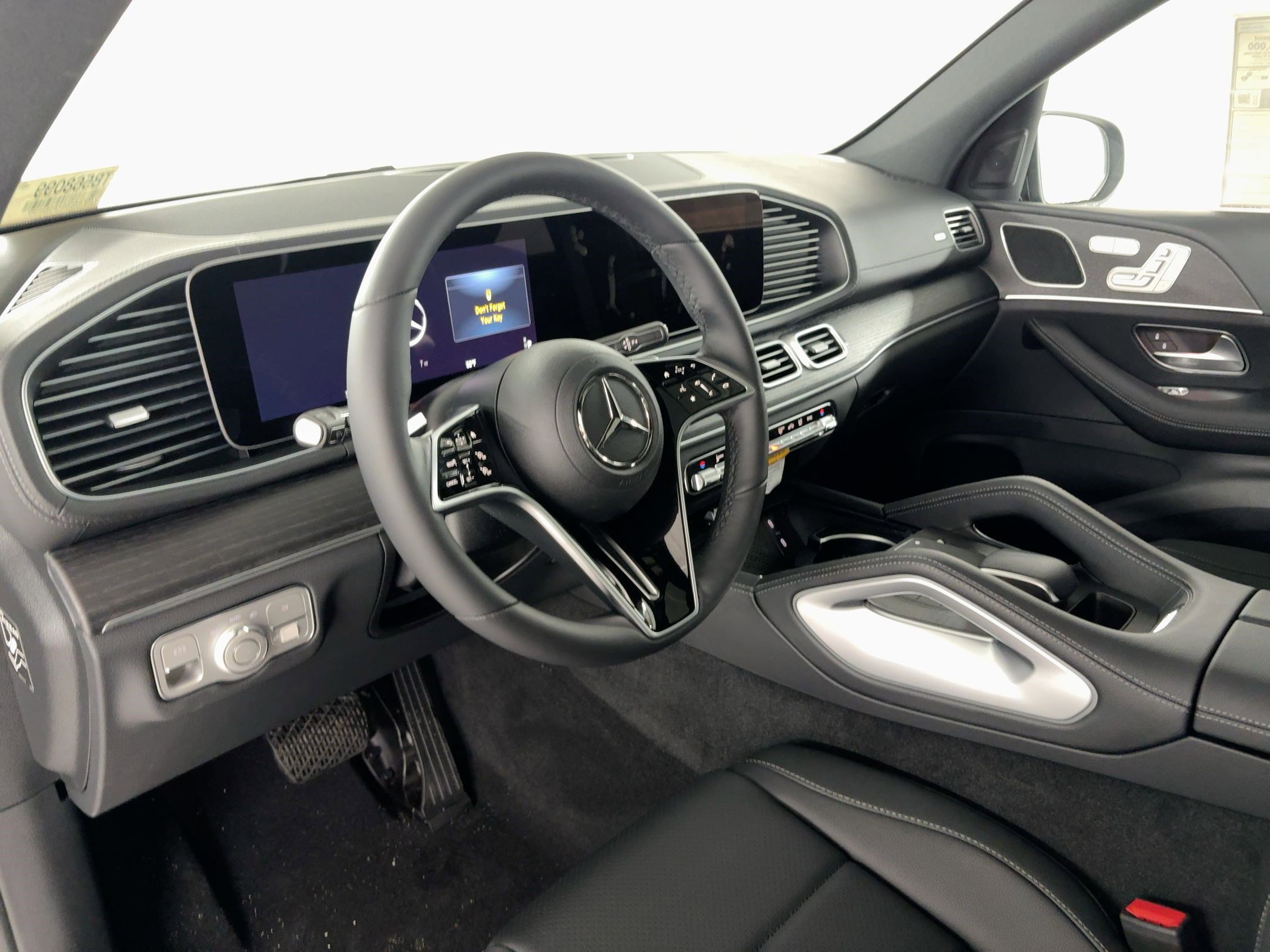 2026 Mercedes Benz GLE 350 photo 3
