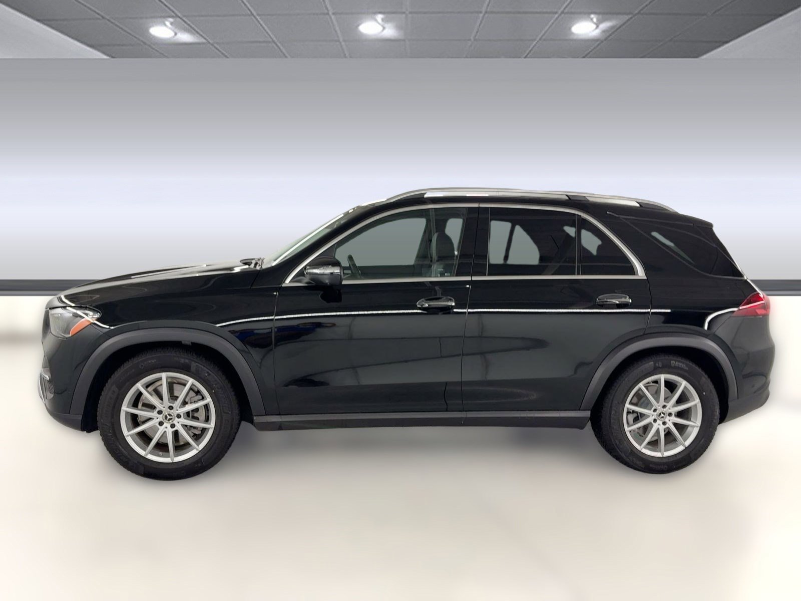 2025 Mercedes Benz GLE 350 4MATIC photo 2