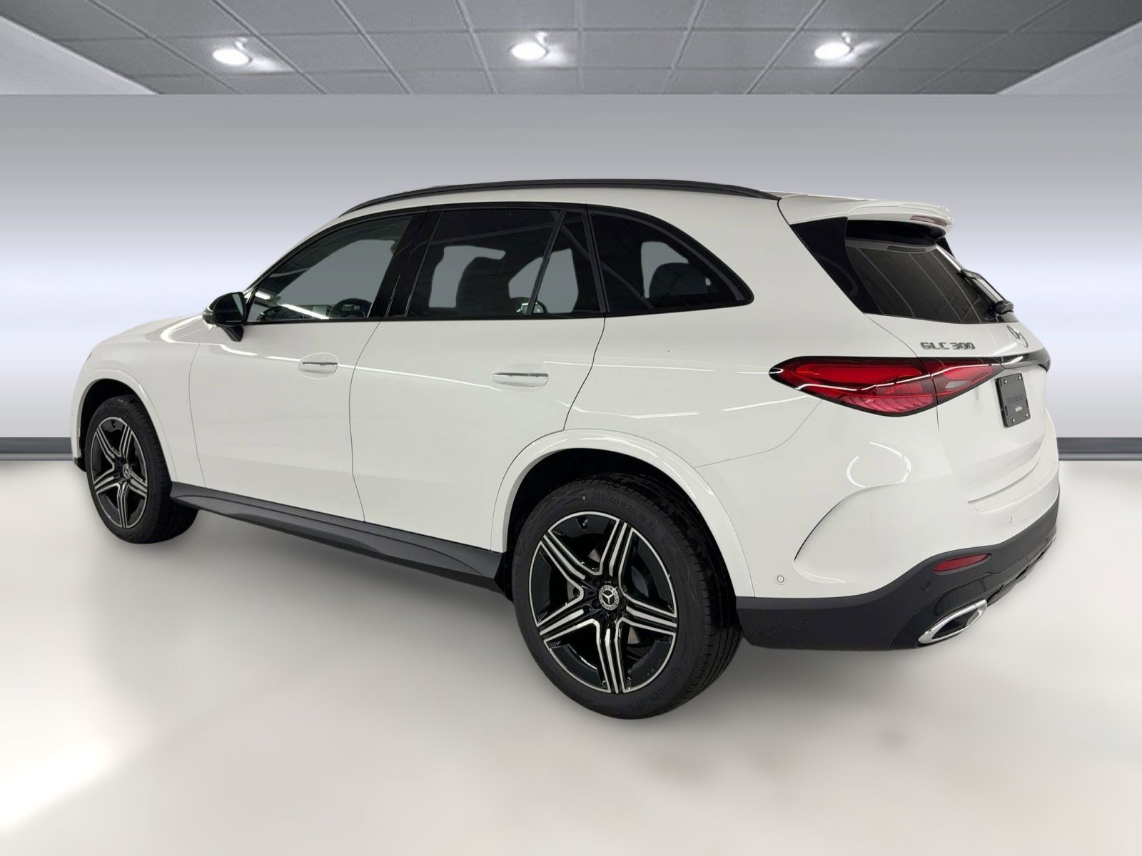 2026 Mercedes Benz GLC 300 photo 2