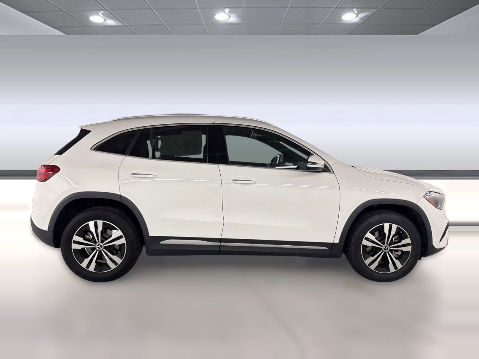 2025 Mercedes-Benz GLA 250 photo 6