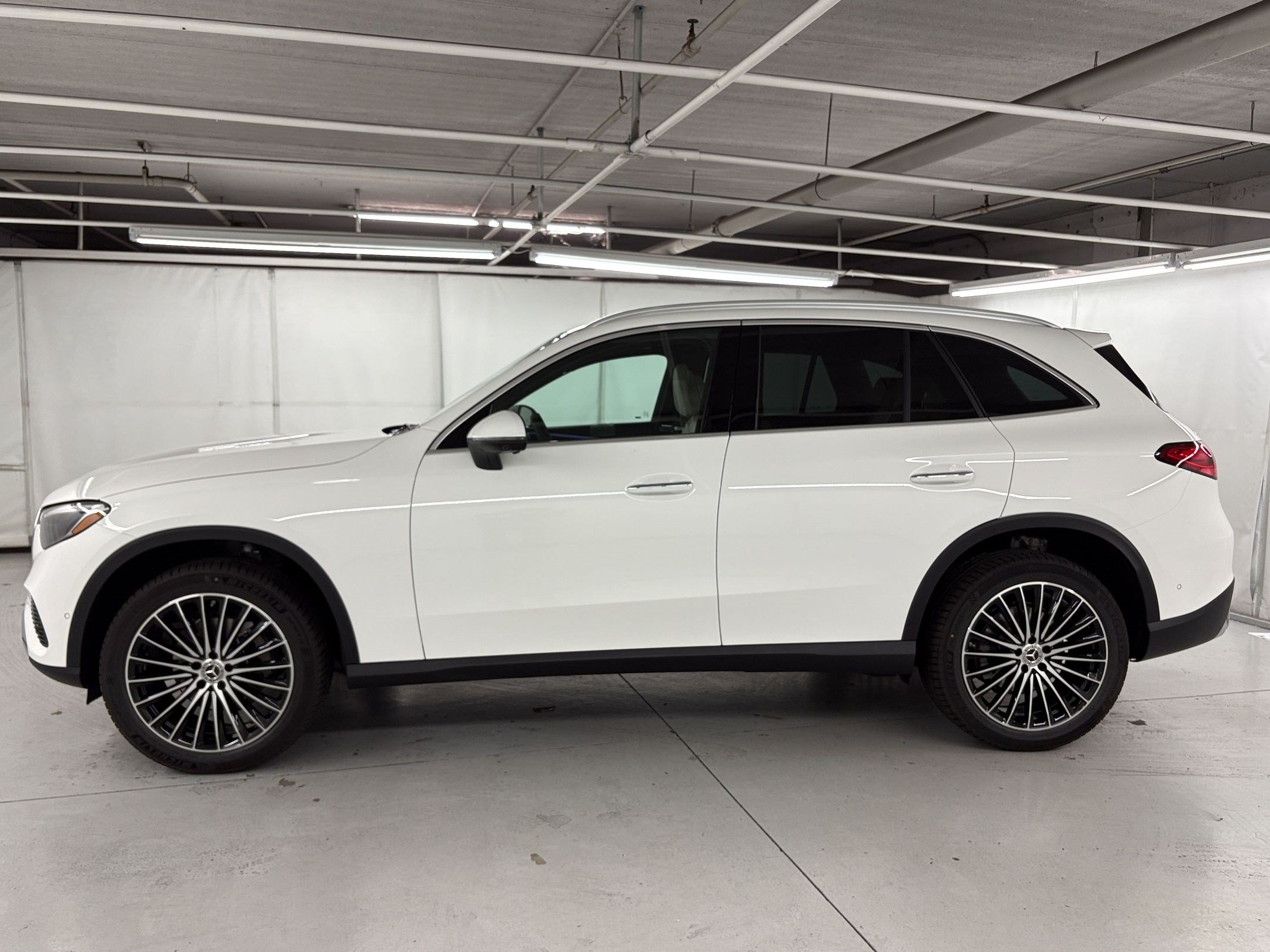 New 2027 Mercedes-Benz GLC 300 SUV