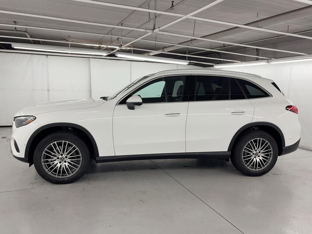 New 2026 Mercedes-Benz GLC 300 SUV