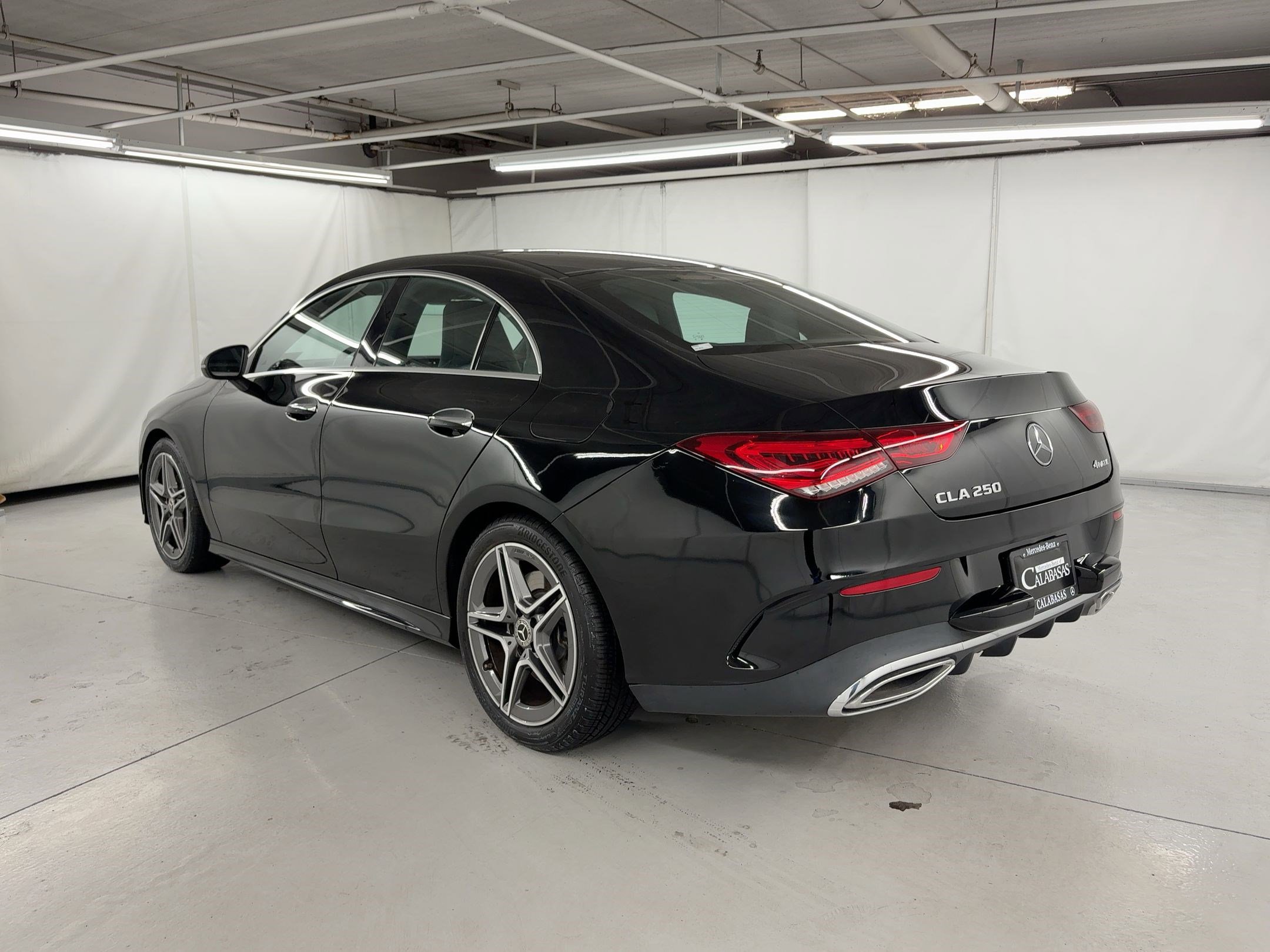 2023 Mercedes Benz CLA 250 4MATIC photo 3
