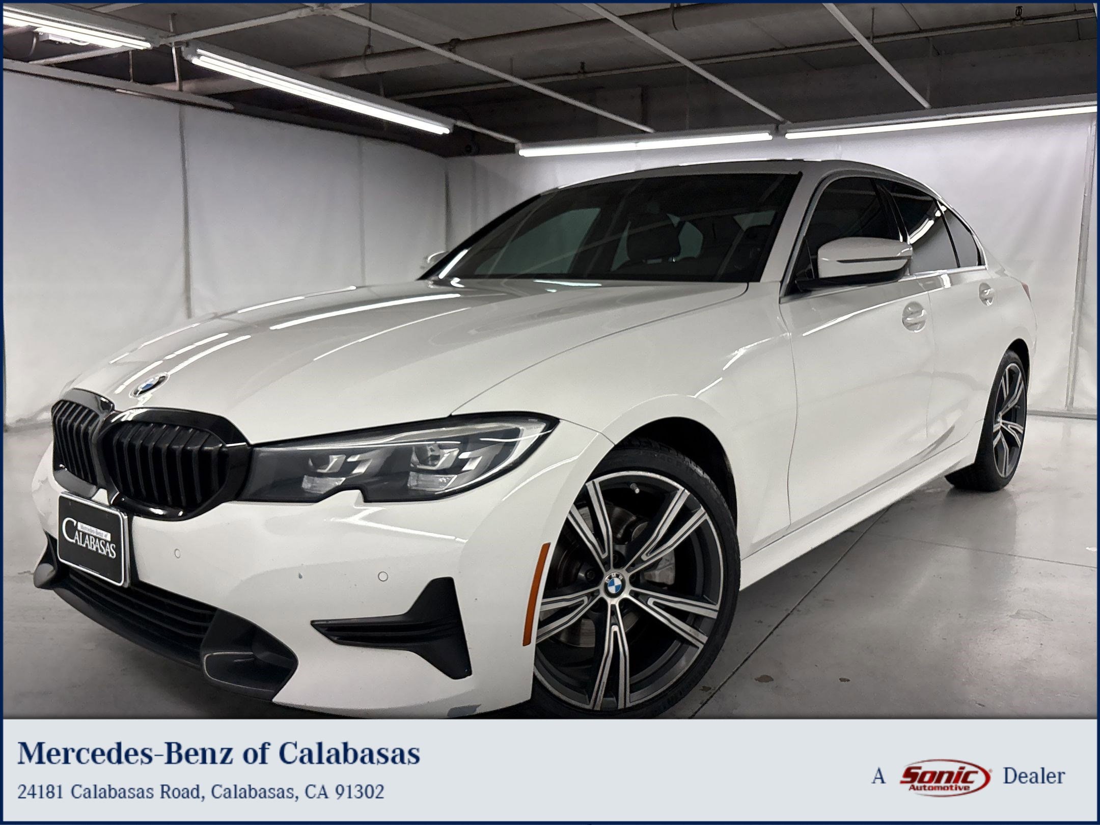 2020 BMW 3 Series 330i Sedan's photo
