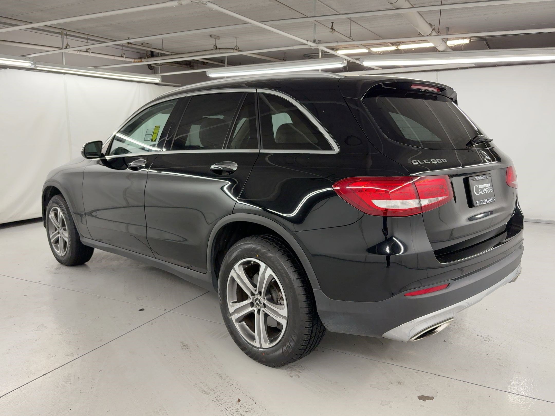 2019 Mercedes Benz GLC 300 photo 2