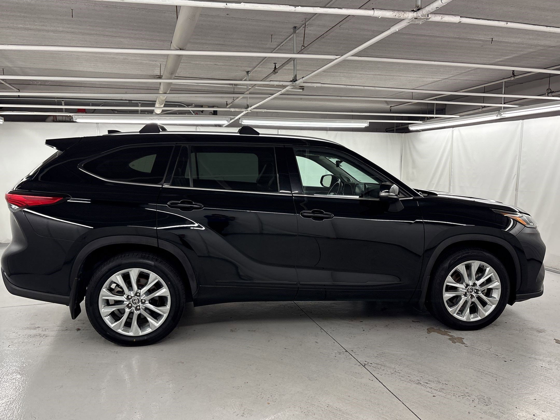 Highlander Limited SUV