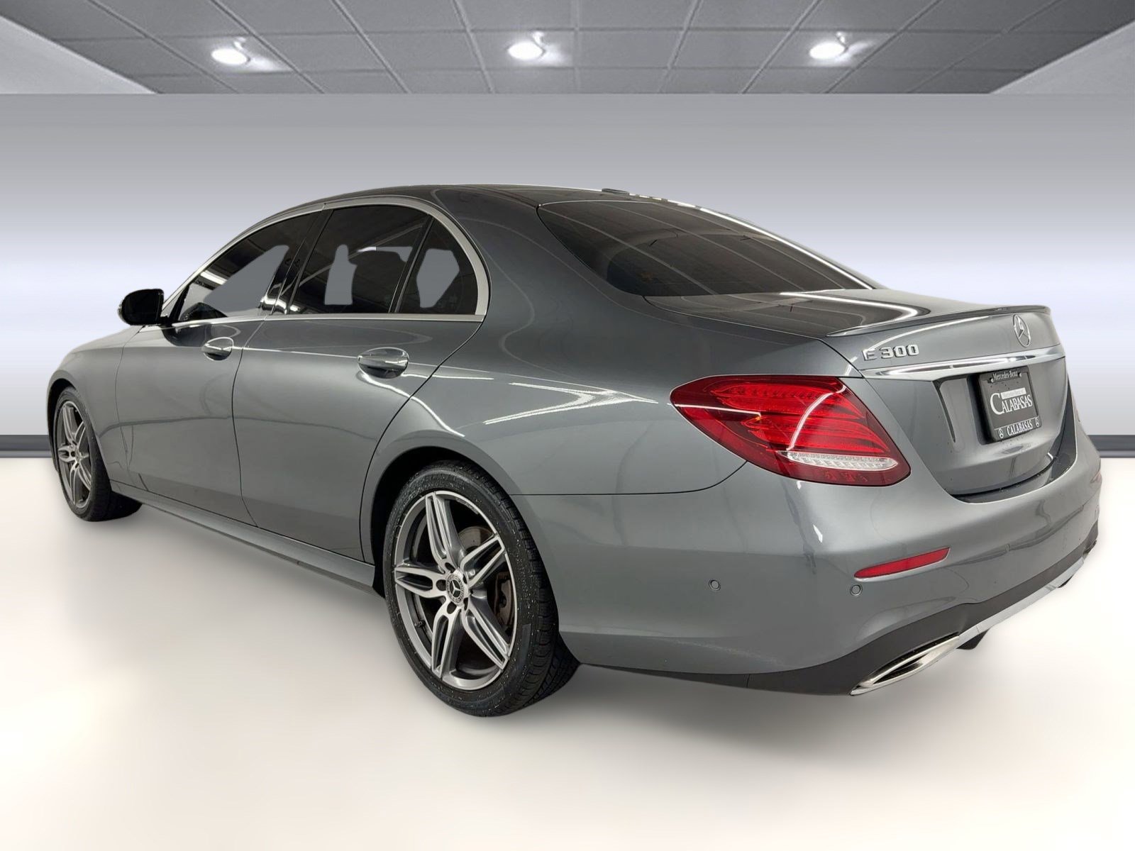 2019 Mercedes Benz E 300 Sedan photo 3