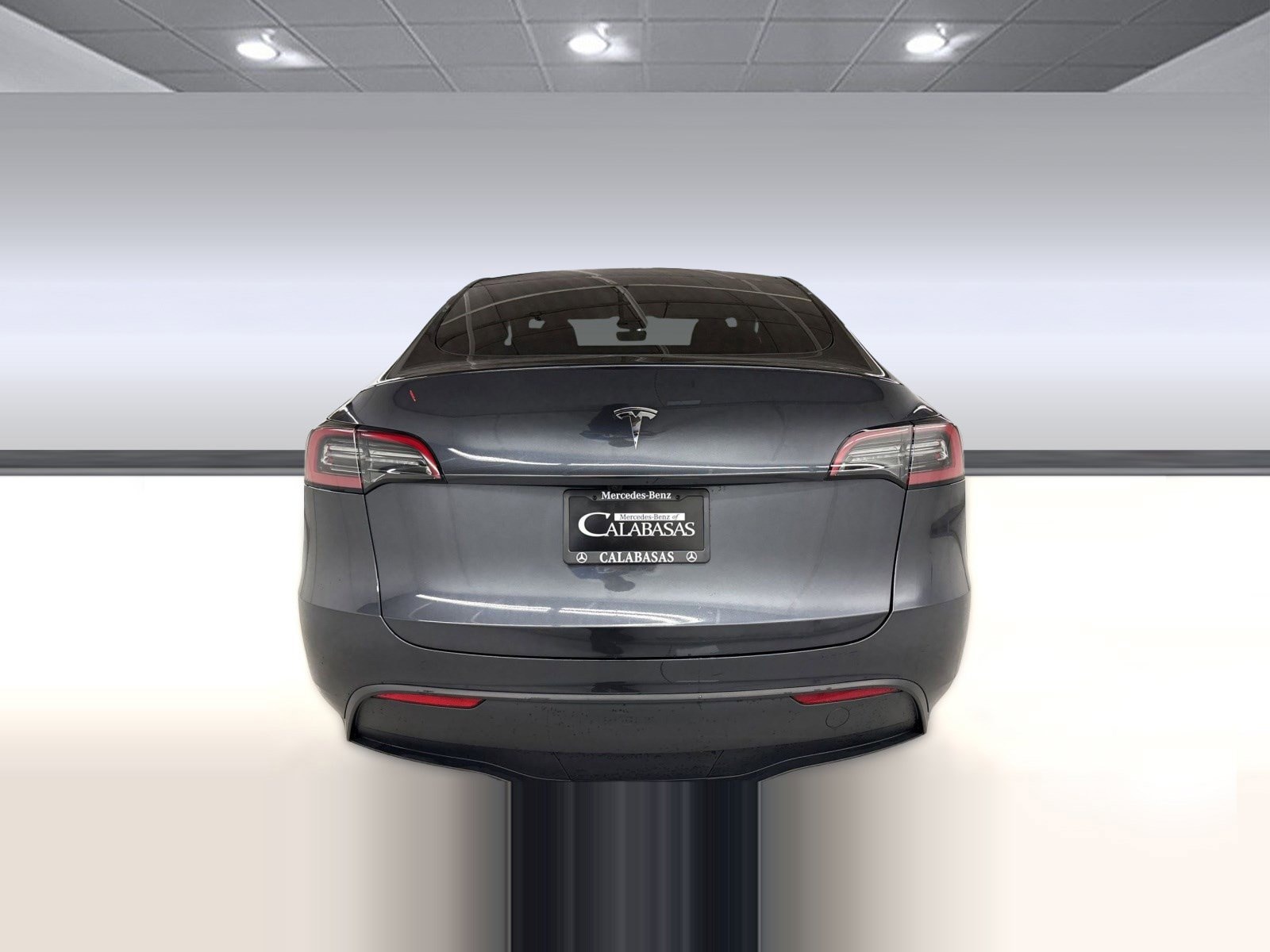 2024 Tesla Model Y Long Range photo 6