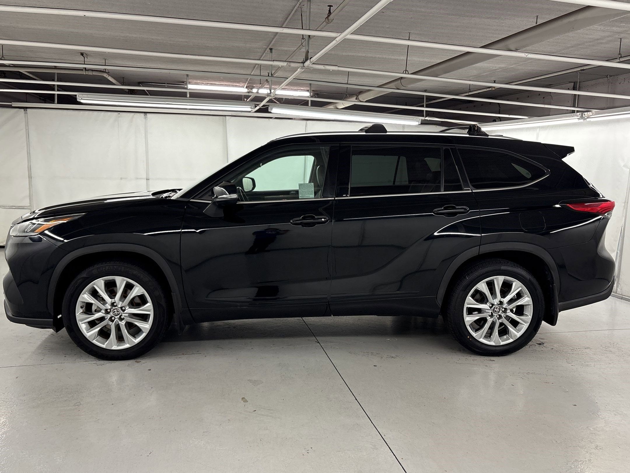 Highlander Limited SUV